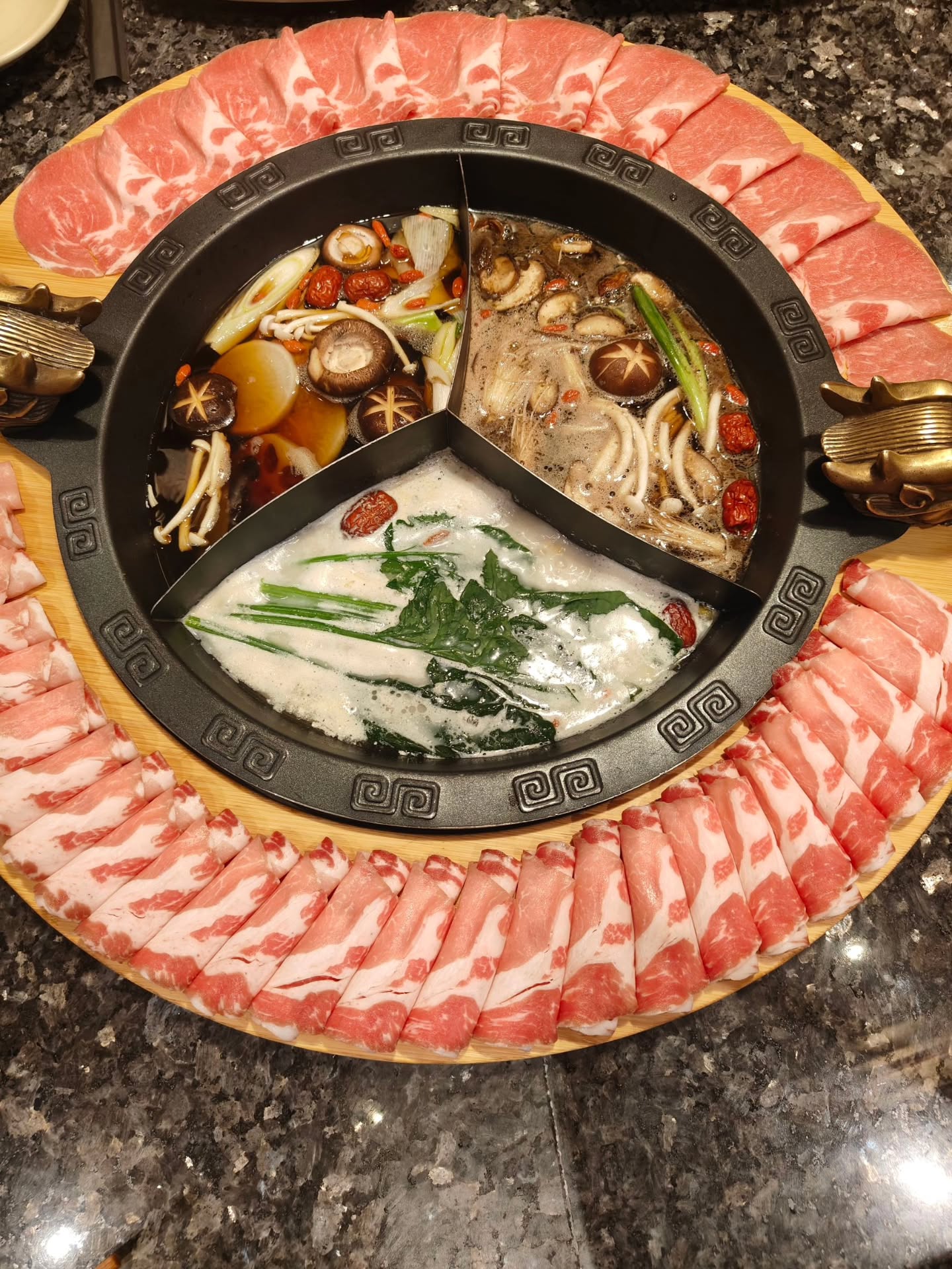 โย่ง - อนุสรณ์ มณีเทศ