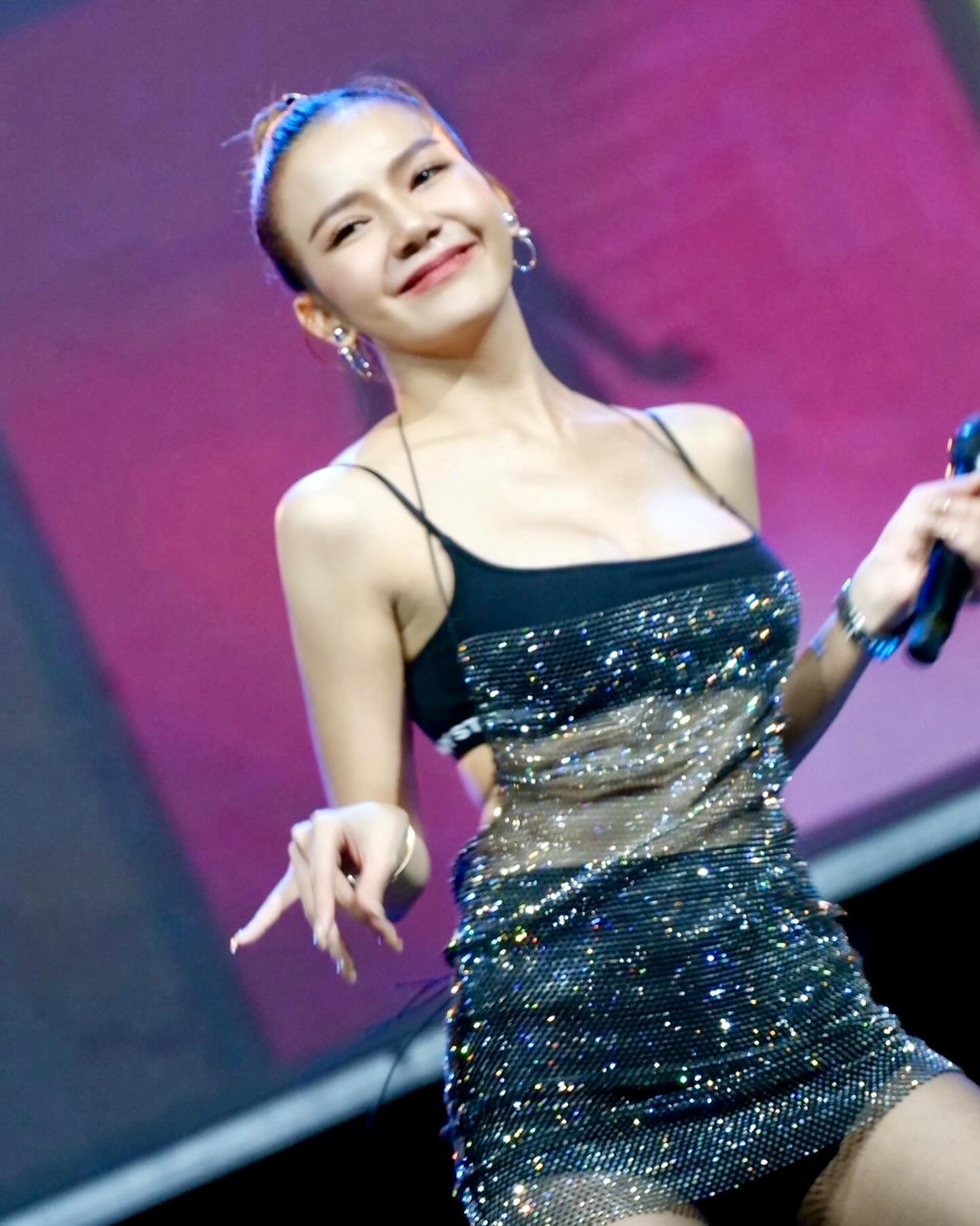 จ๊ะ - นงผณี มหาดไทย