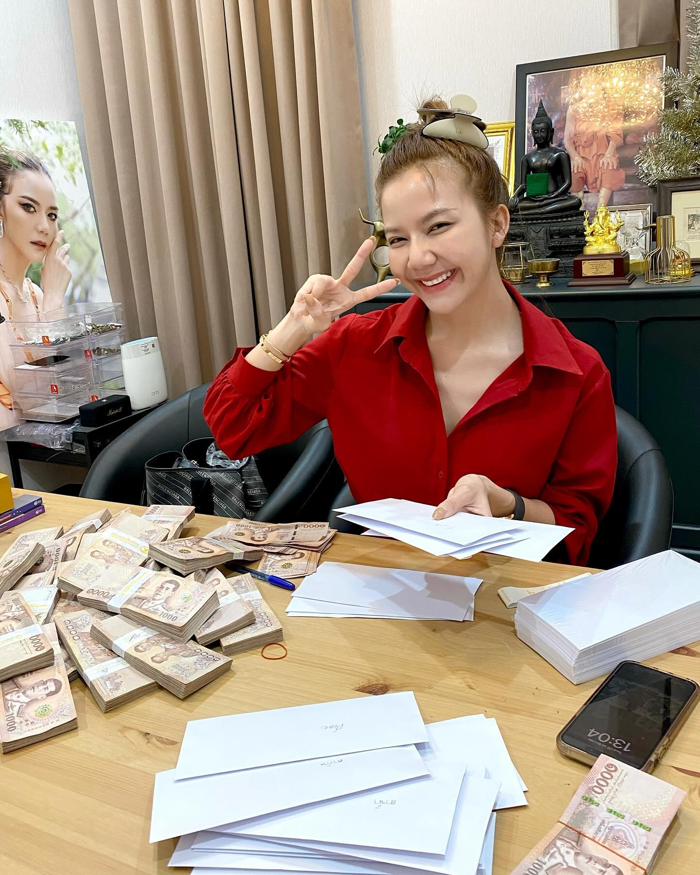 จ๊ะ - นงผณี มหาดไทย