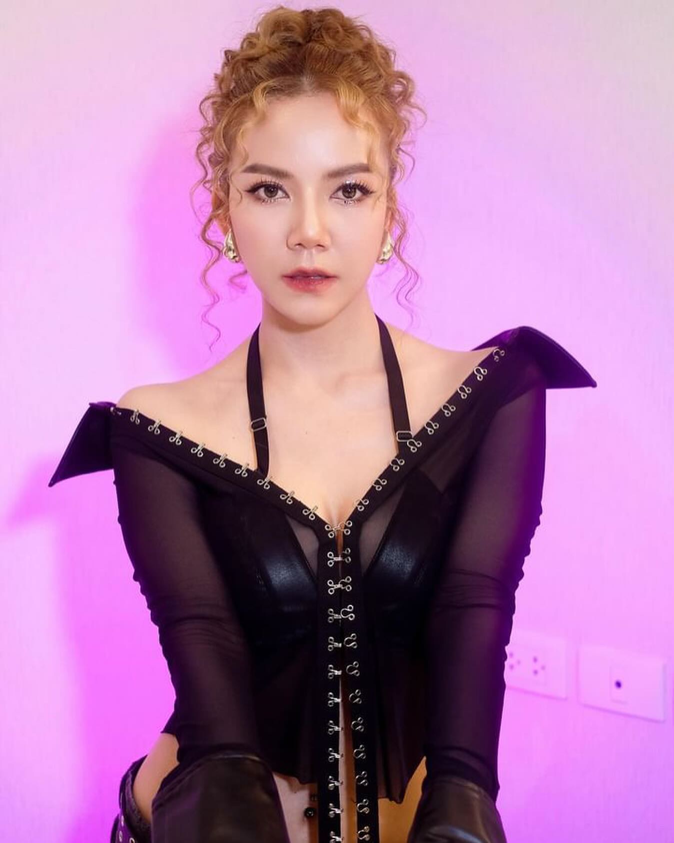 จ๊ะ - นงผณี มหาดไทย