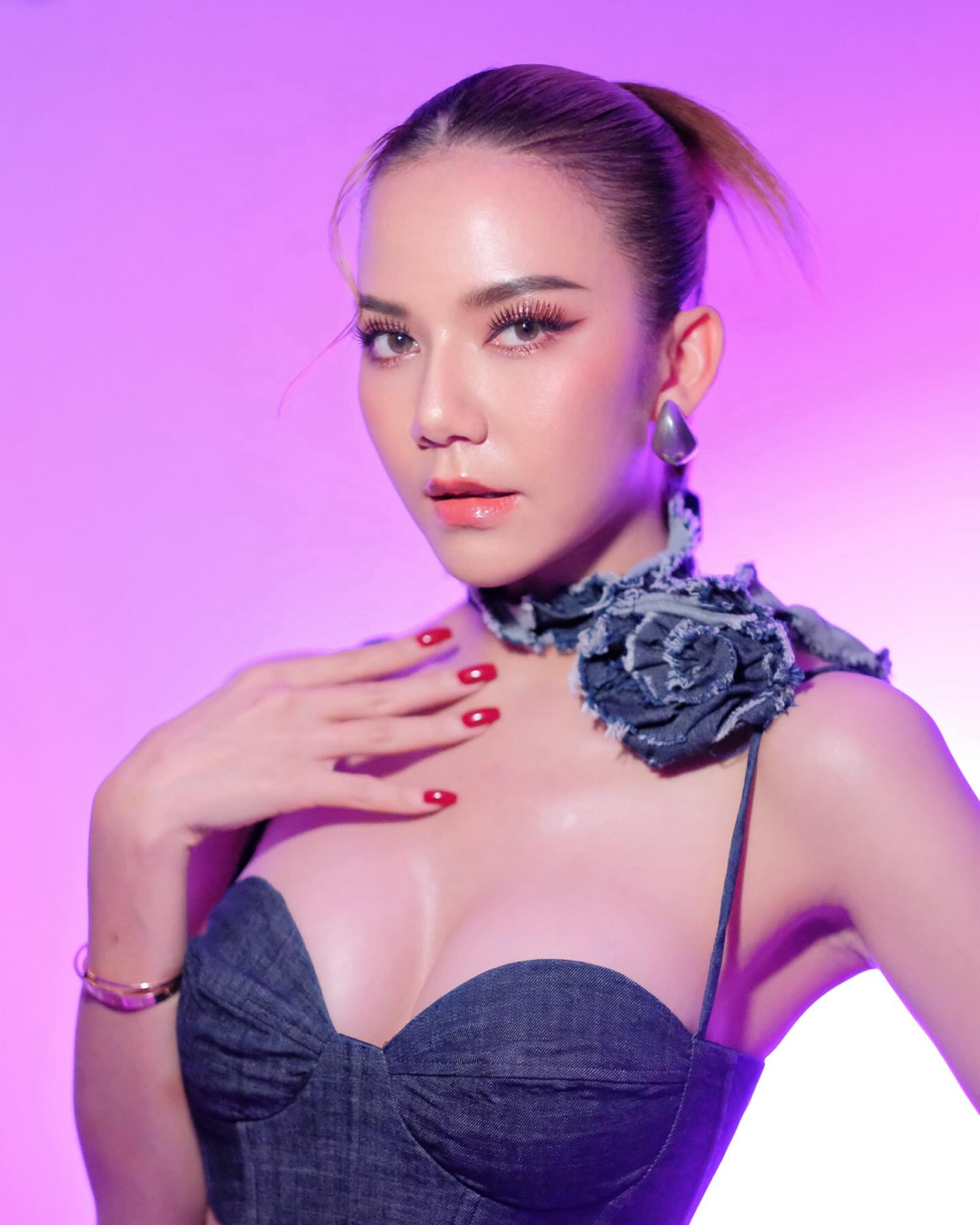 จ๊ะ - นงผณี มหาดไทย