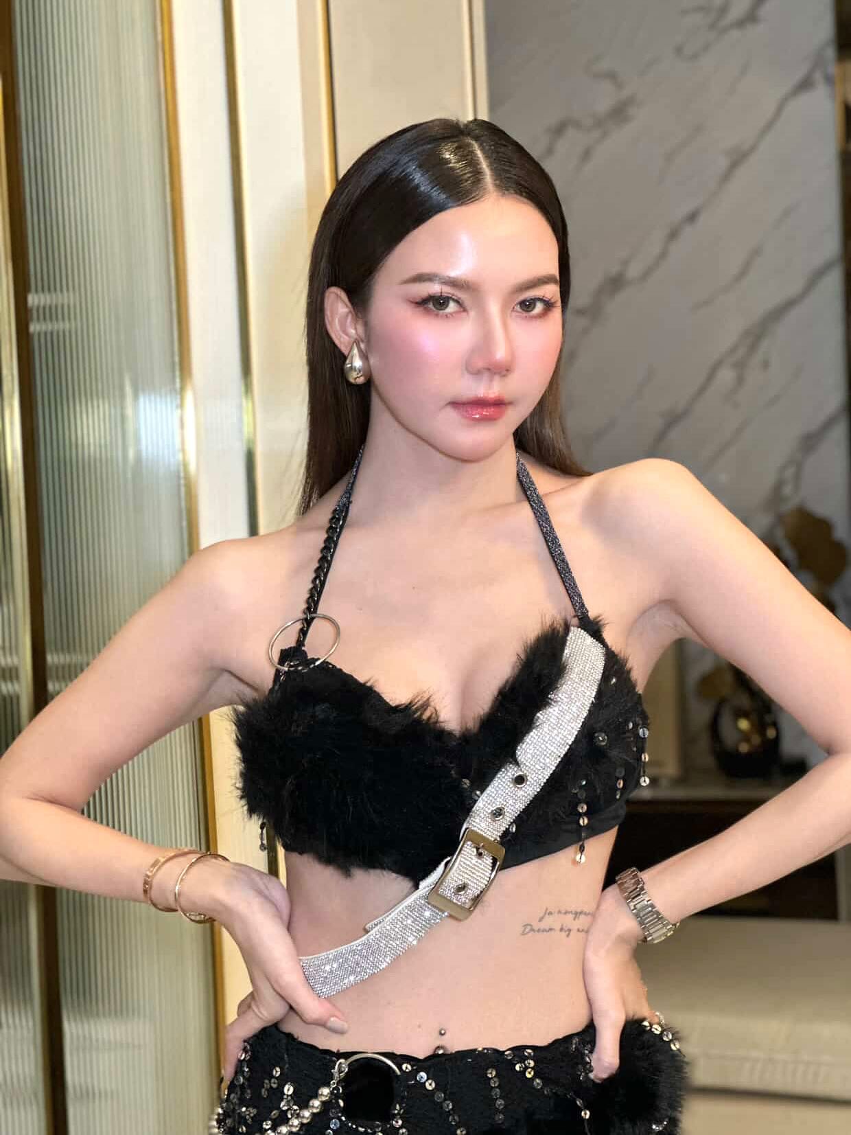 จ๊ะ - นงผณี มหาดไทย