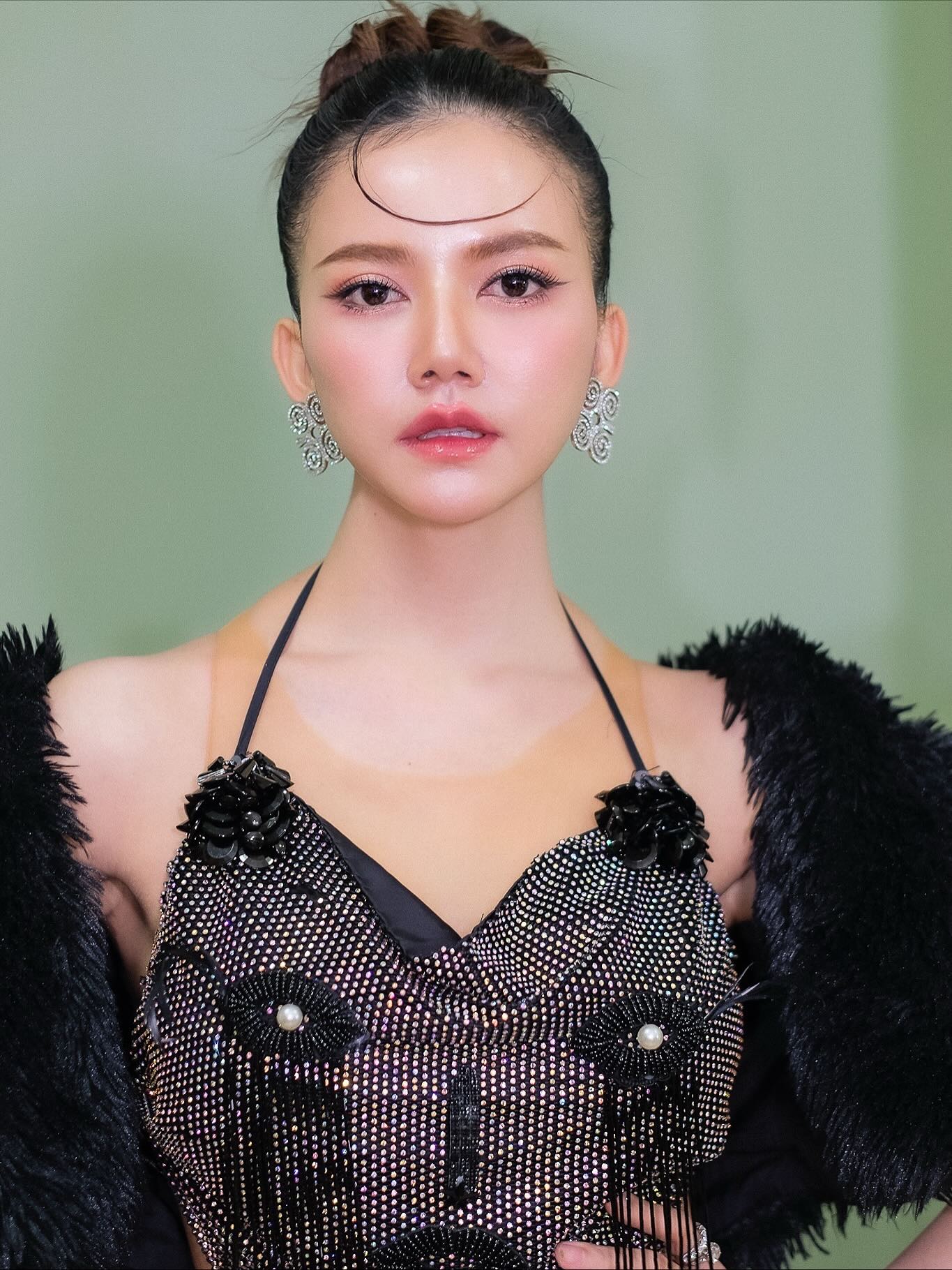 จ๊ะ - นงผณี มหาดไทย