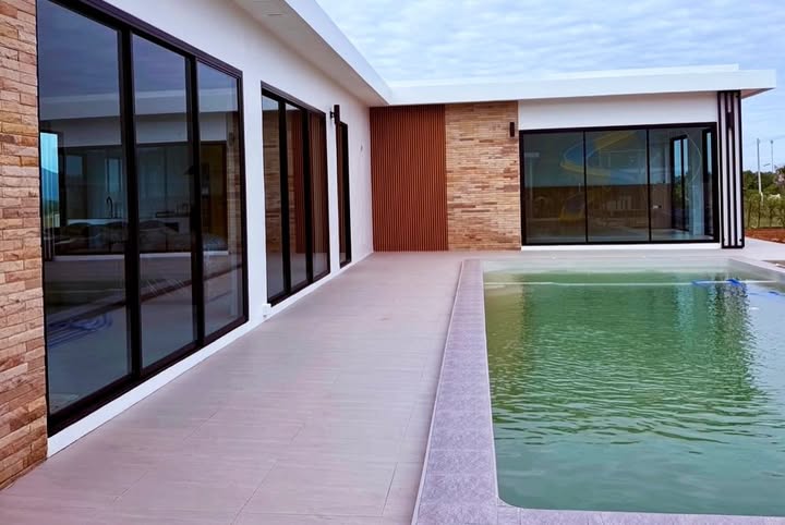 จ๊ะ - นงผณี มหาดไทย