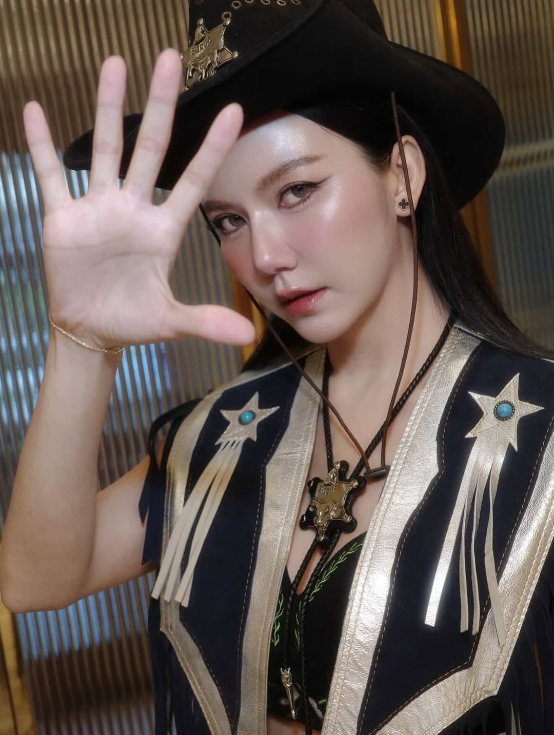 จ๊ะ - นงผณี มหาดไทย