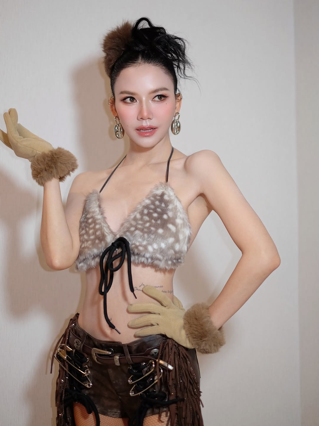 จ๊ะ - นงผณี มหาดไทย