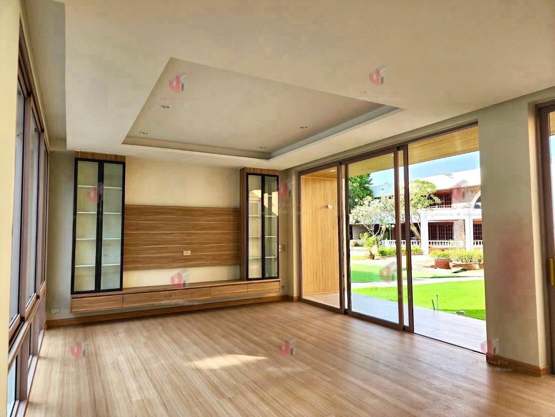 จ๊ะ - นงผณี มหาดไทย