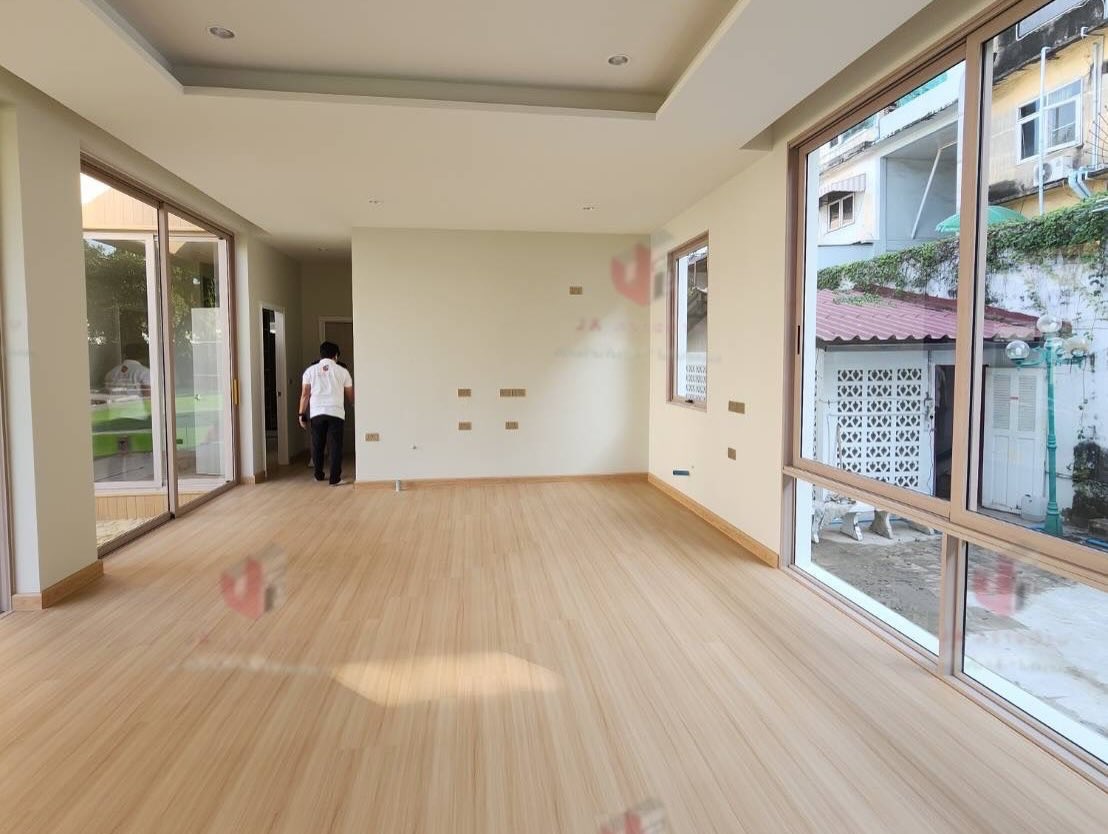 จ๊ะ - นงผณี มหาดไทย