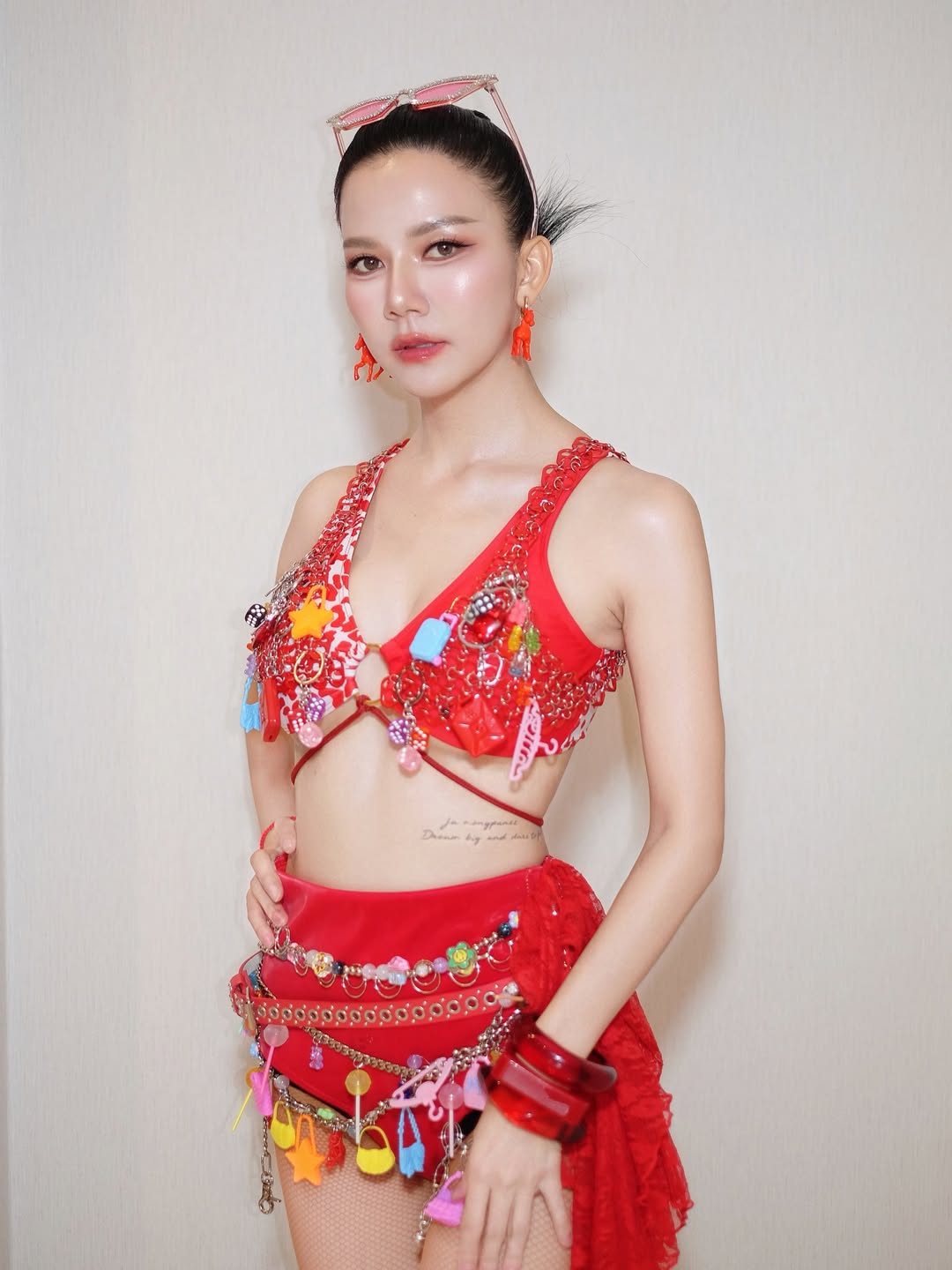 จ๊ะ - นงผณี มหาดไทย