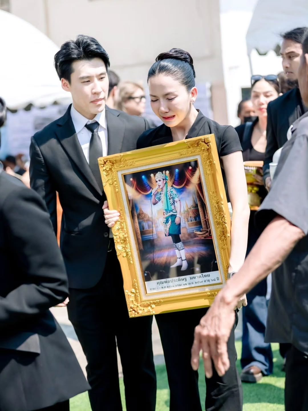 จ๊ะ - นงผณี มหาดไทย