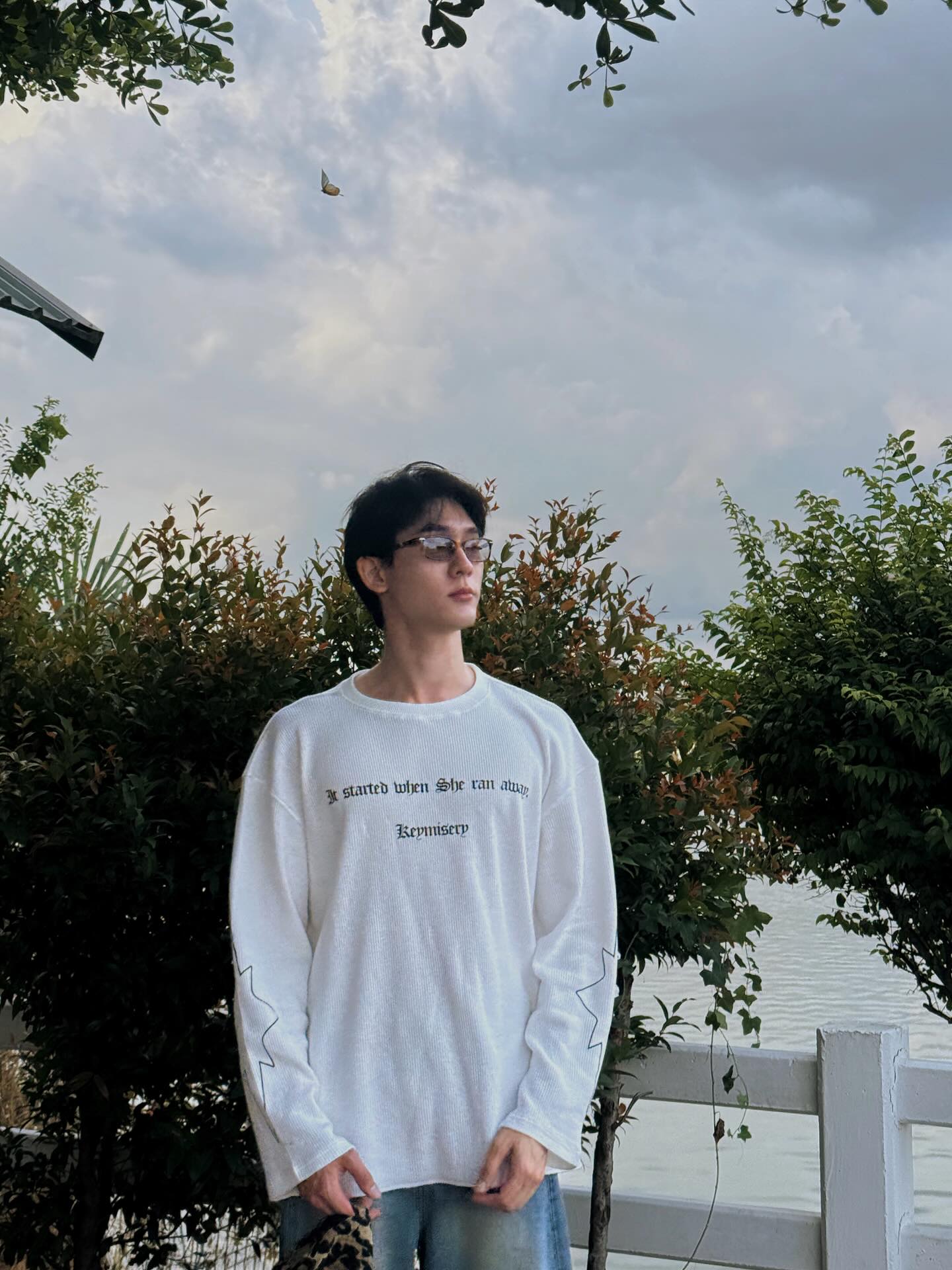 บุ๊ค - กษิดิ์เดช ปลูกผล