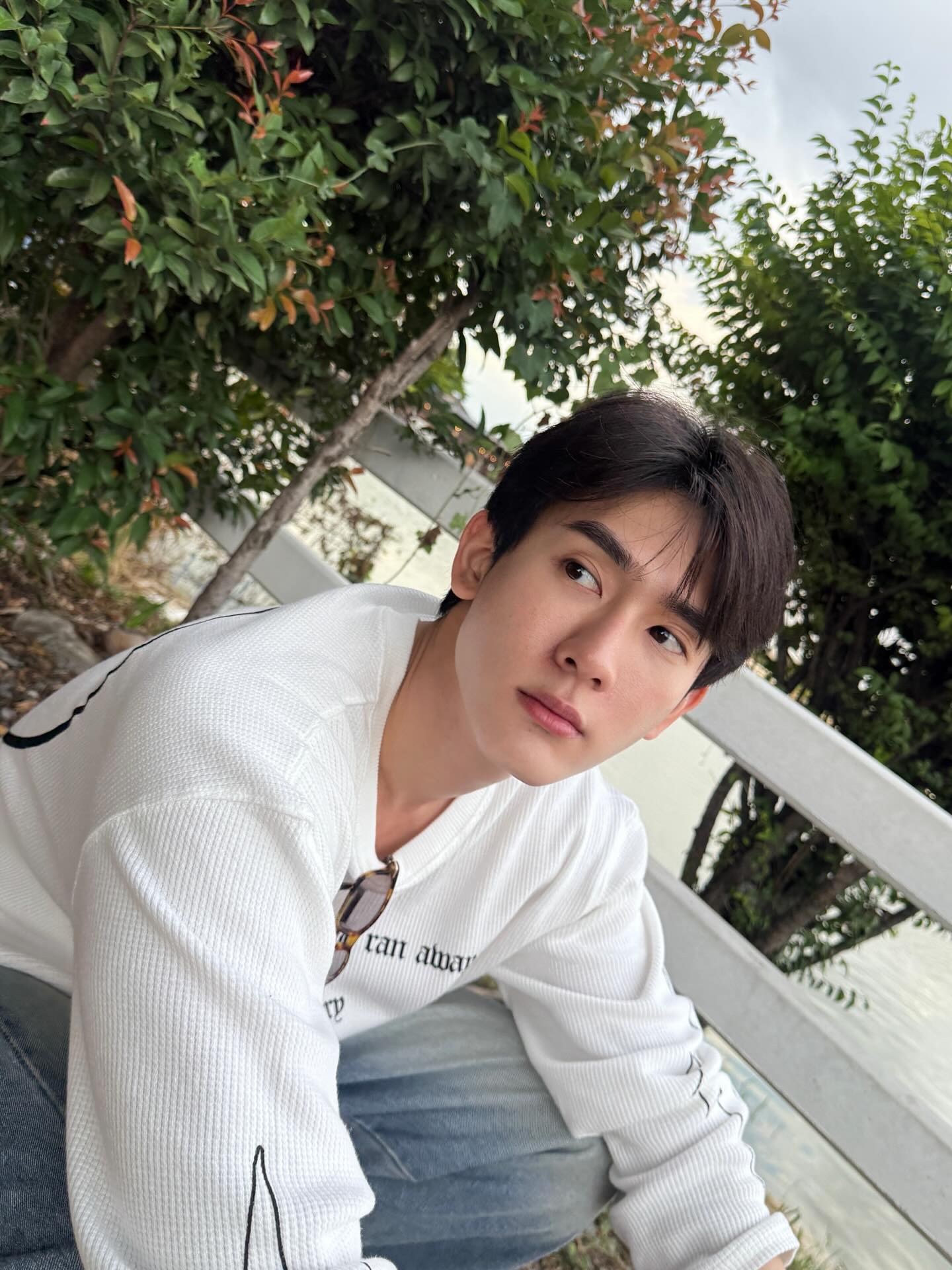 บุ๊ค - กษิดิ์เดช ปลูกผล
