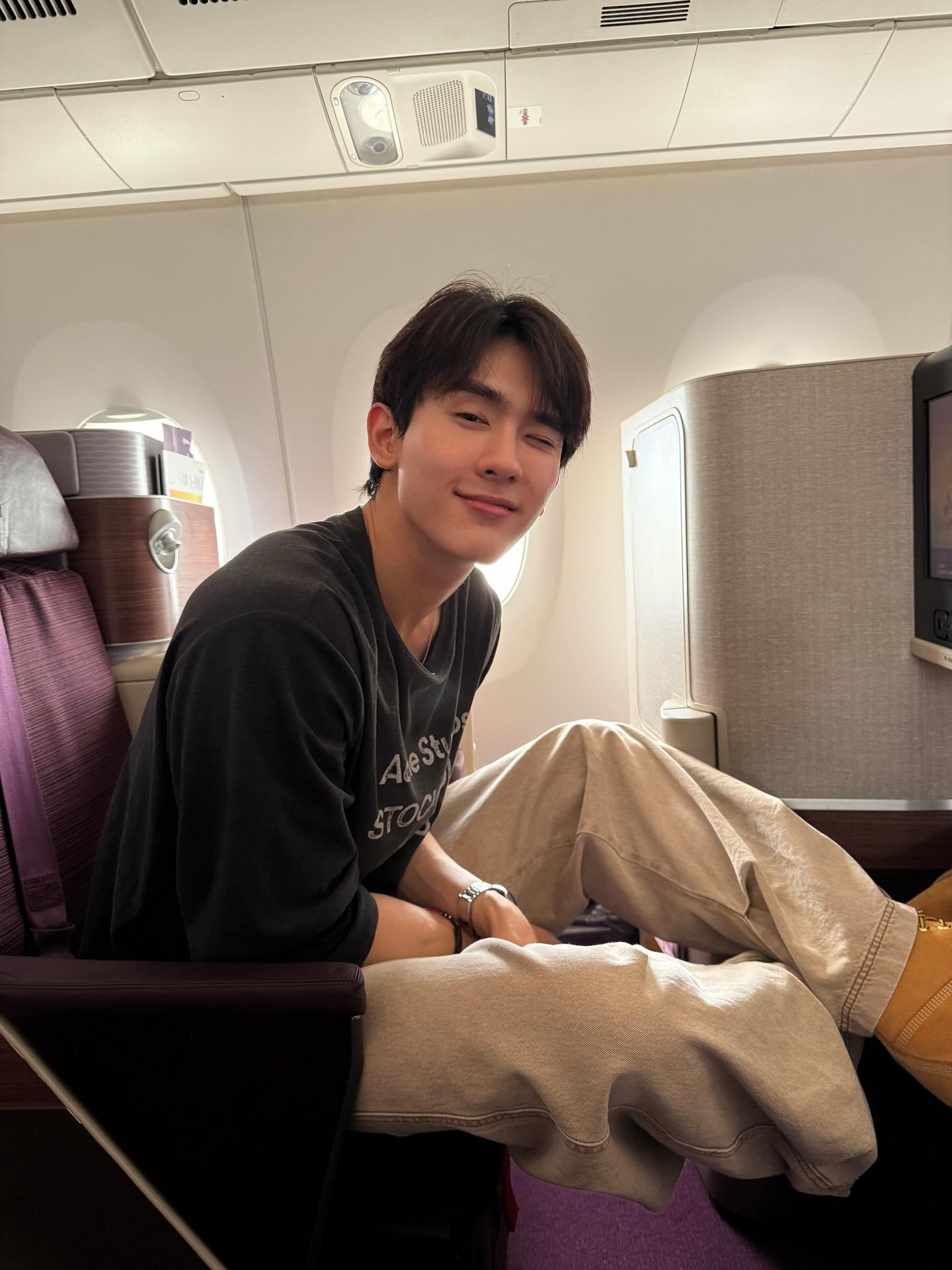 บุ๊ค - กษิดิ์เดช ปลูกผล