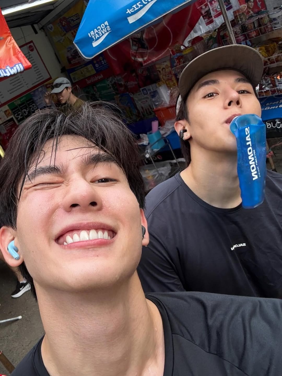 บุ๊ค - กษิดิ์เดช ปลูกผล