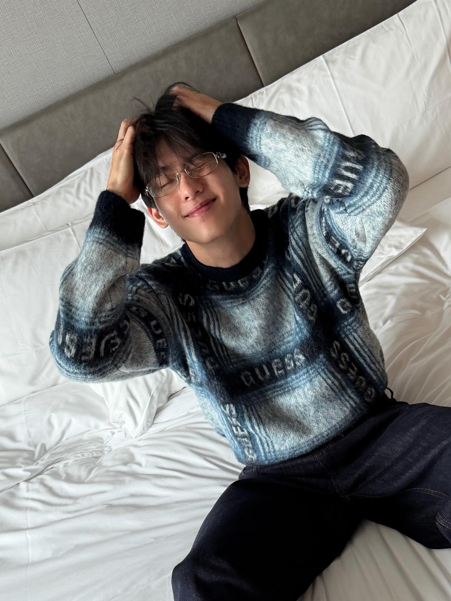 บุ๊ค - กษิดิ์เดช ปลูกผล