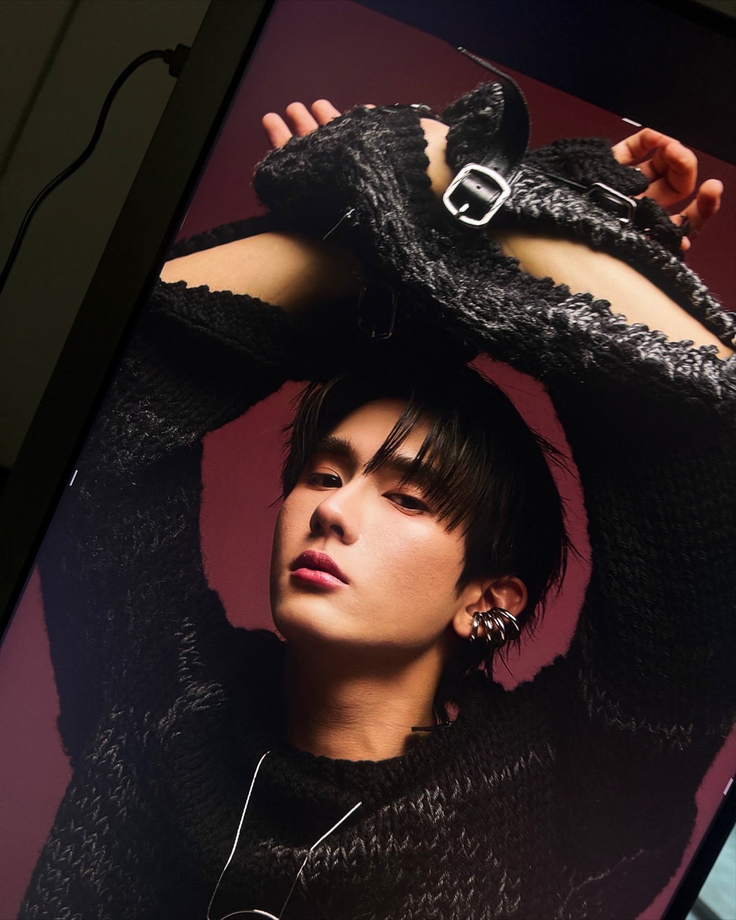 บุ๊ค - กษิดิ์เดช ปลูกผล