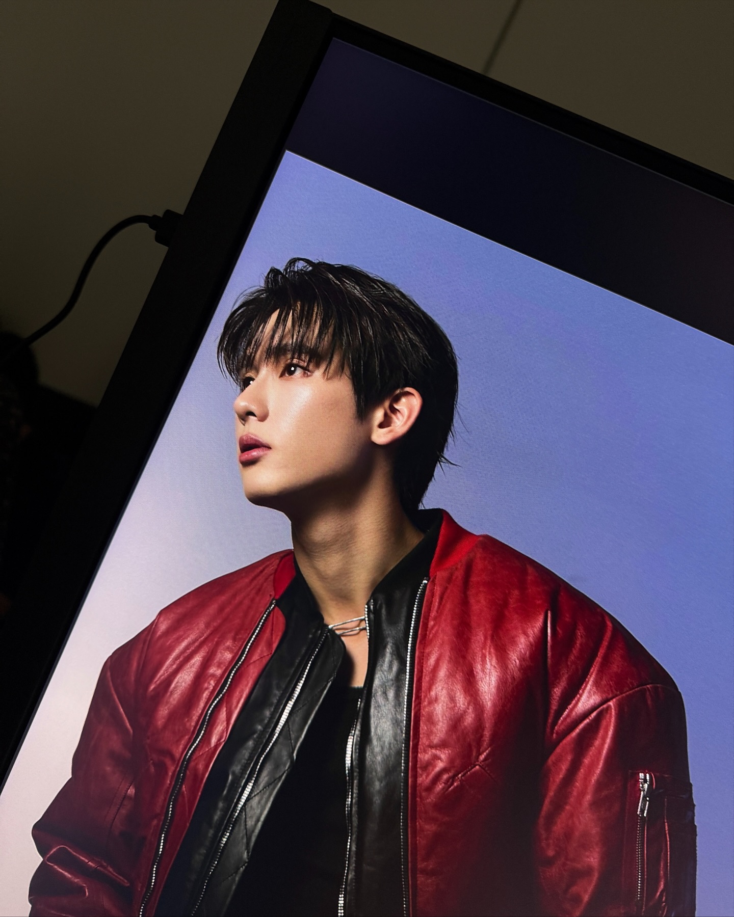 บุ๊ค - กษิดิ์เดช ปลูกผล