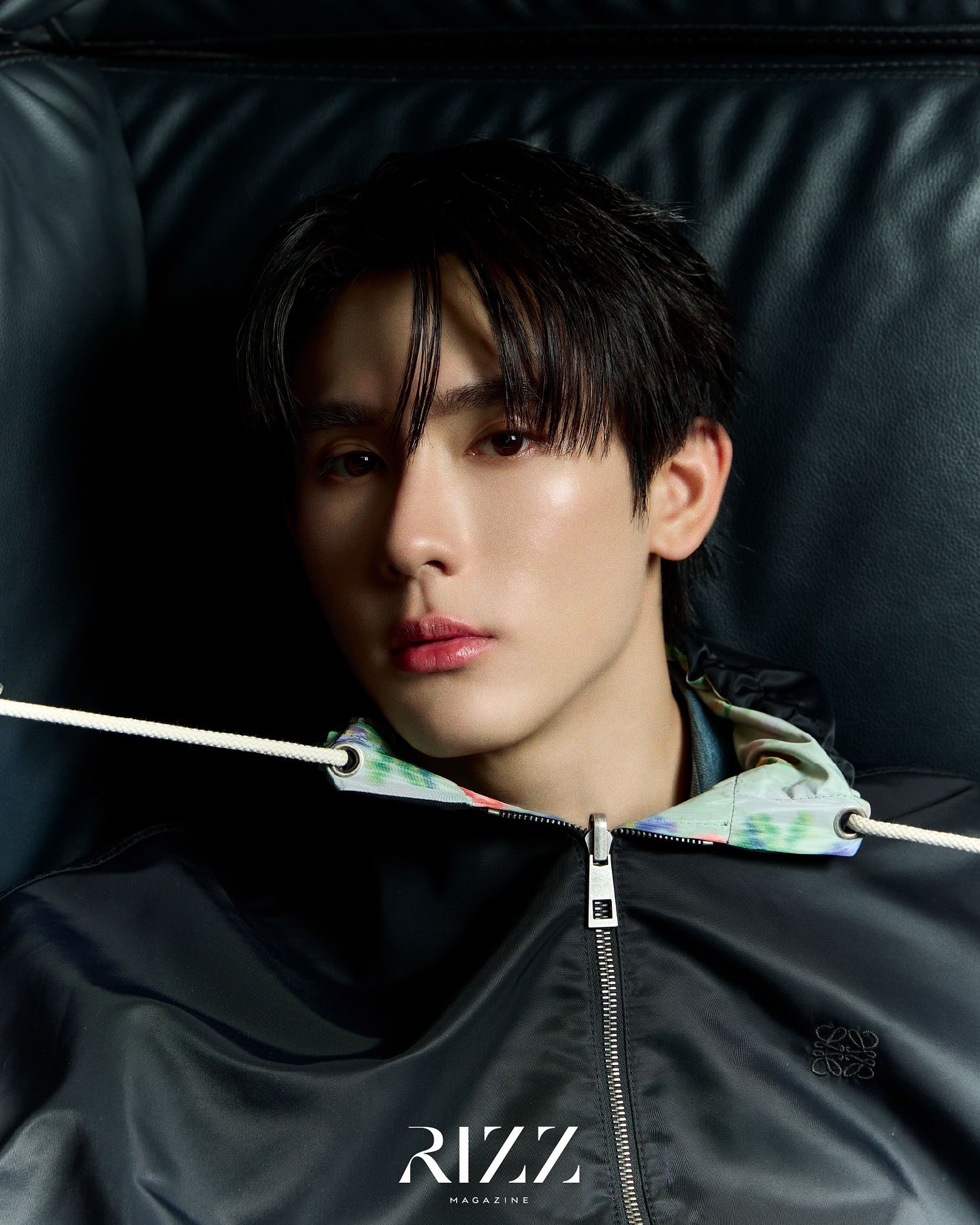 บุ๊ค - กษิดิ์เดช ปลูกผล