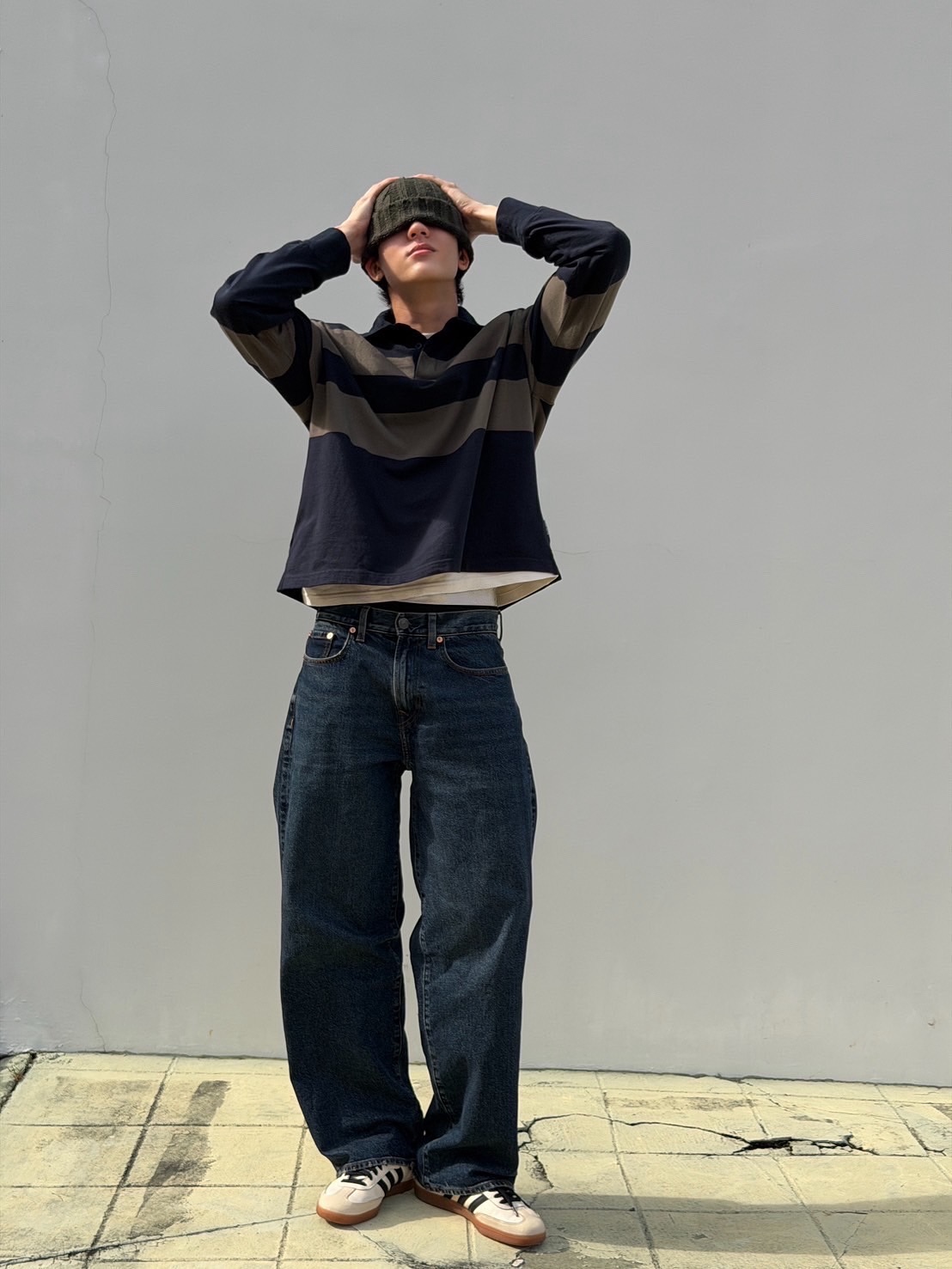 บุ๊ค - กษิดิ์เดช ปลูกผล