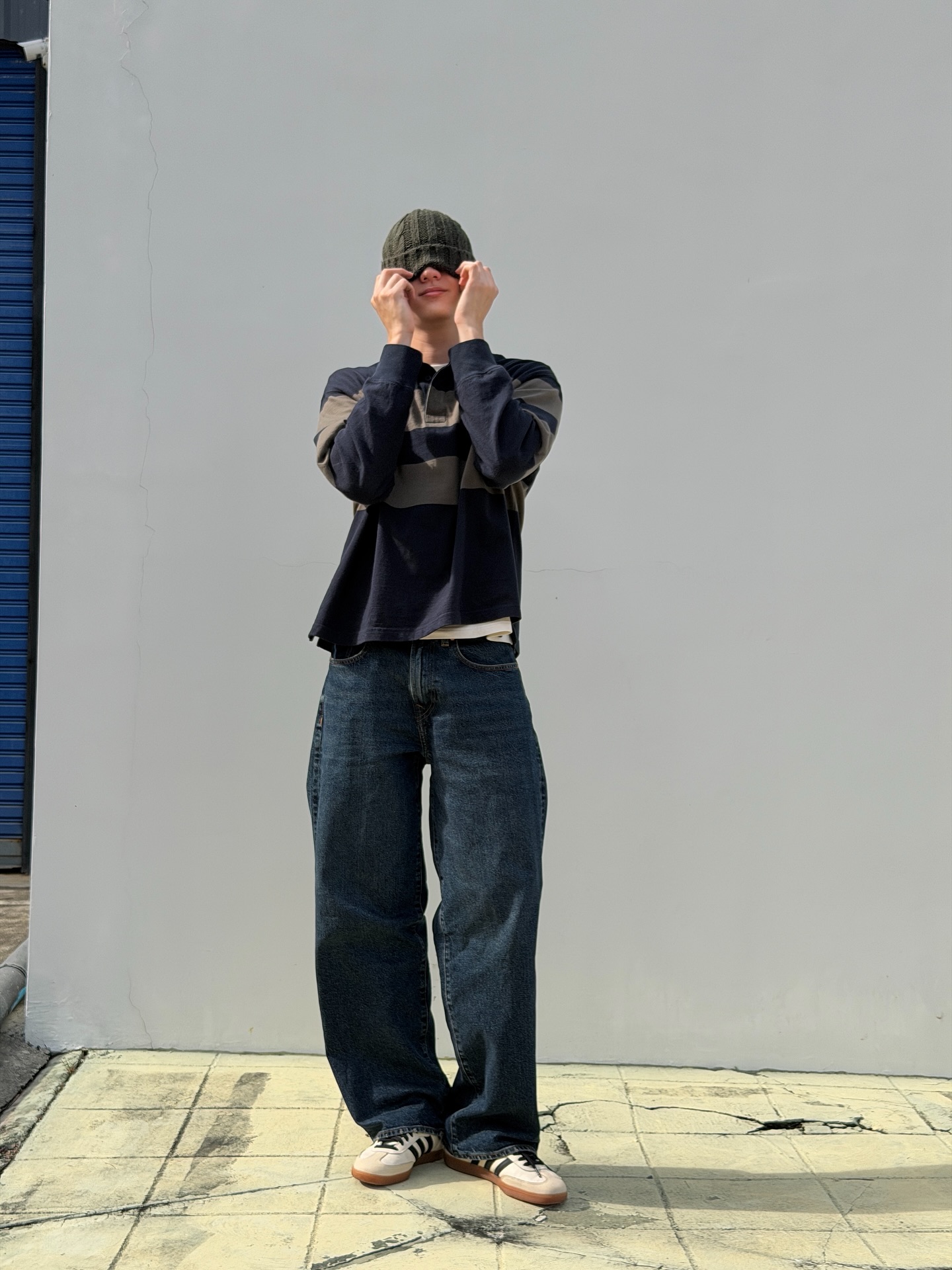 บุ๊ค - กษิดิ์เดช ปลูกผล