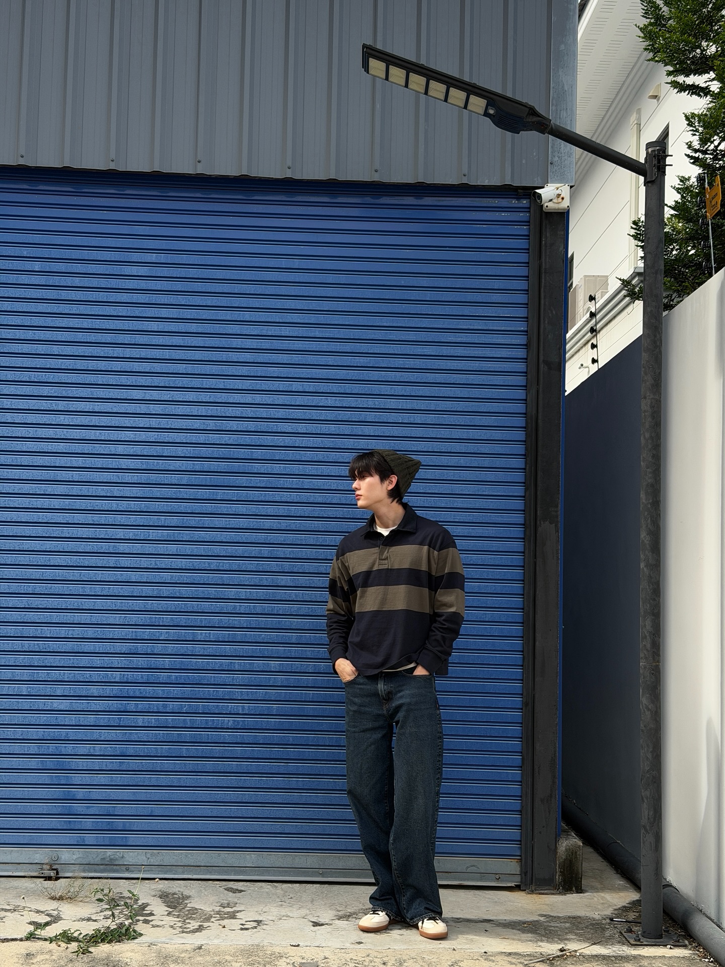 บุ๊ค - กษิดิ์เดช ปลูกผล