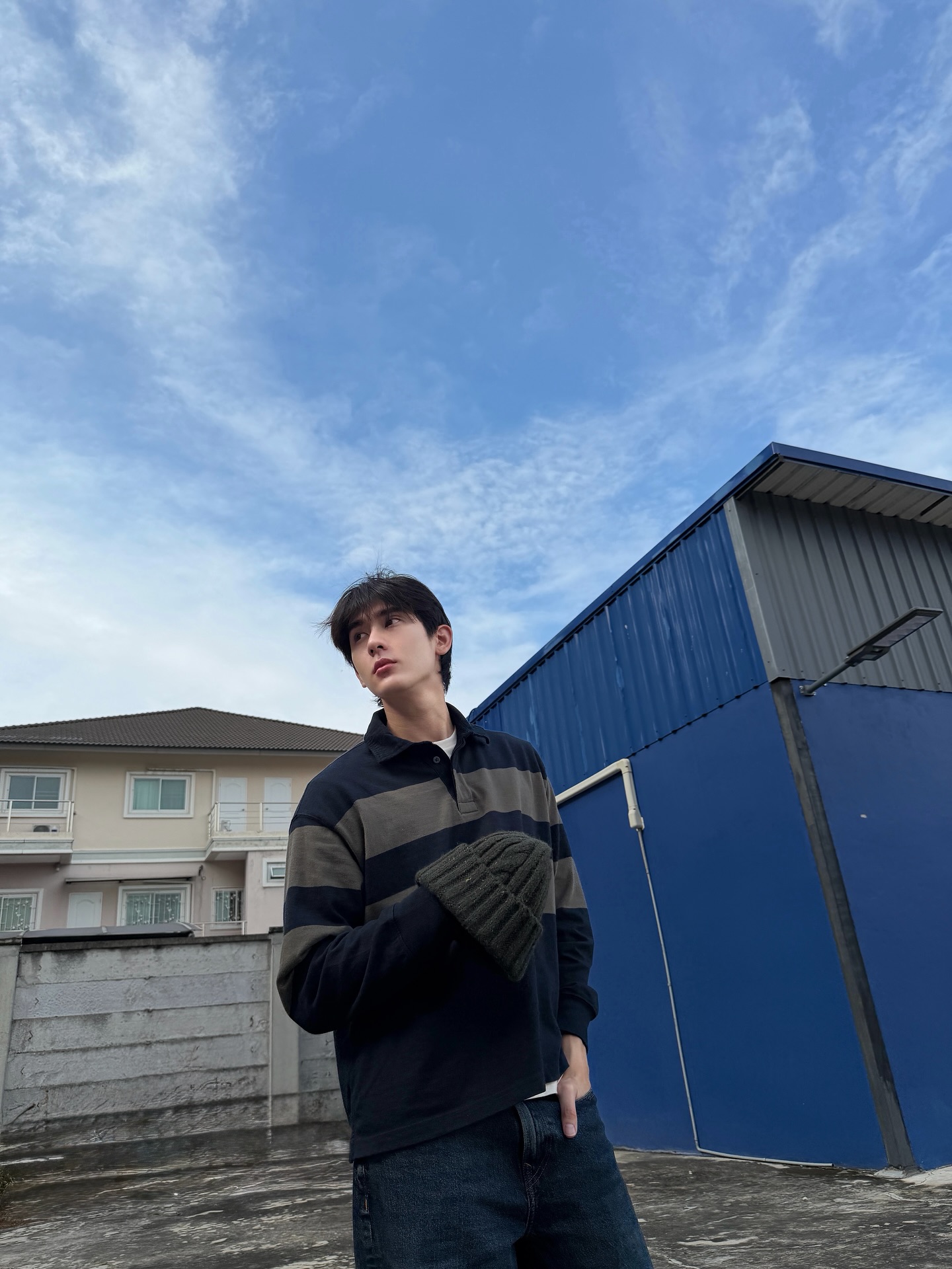 บุ๊ค - กษิดิ์เดช ปลูกผล