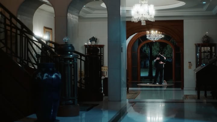 บุ๊ค - กษิดิ์เดช ปลูกผล