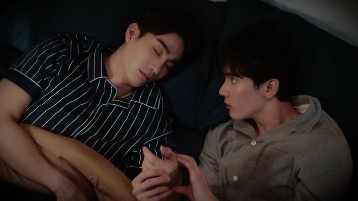 บุ๊ค - กษิดิ์เดช ปลูกผล