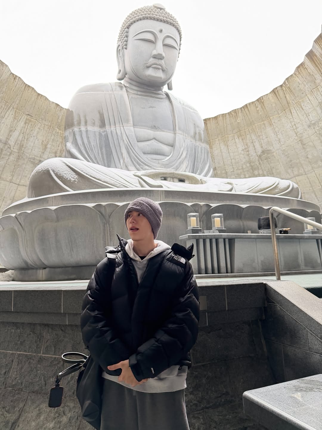 บุ๊ค - กษิดิ์เดช ปลูกผล