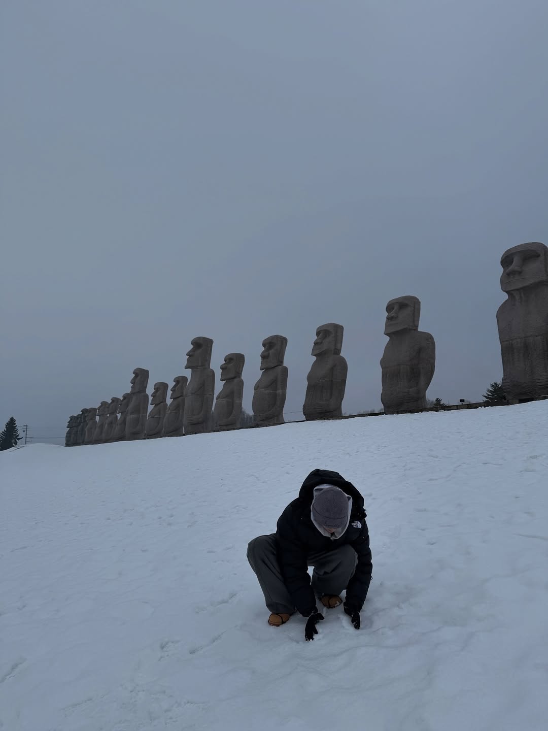 บุ๊ค - กษิดิ์เดช ปลูกผล