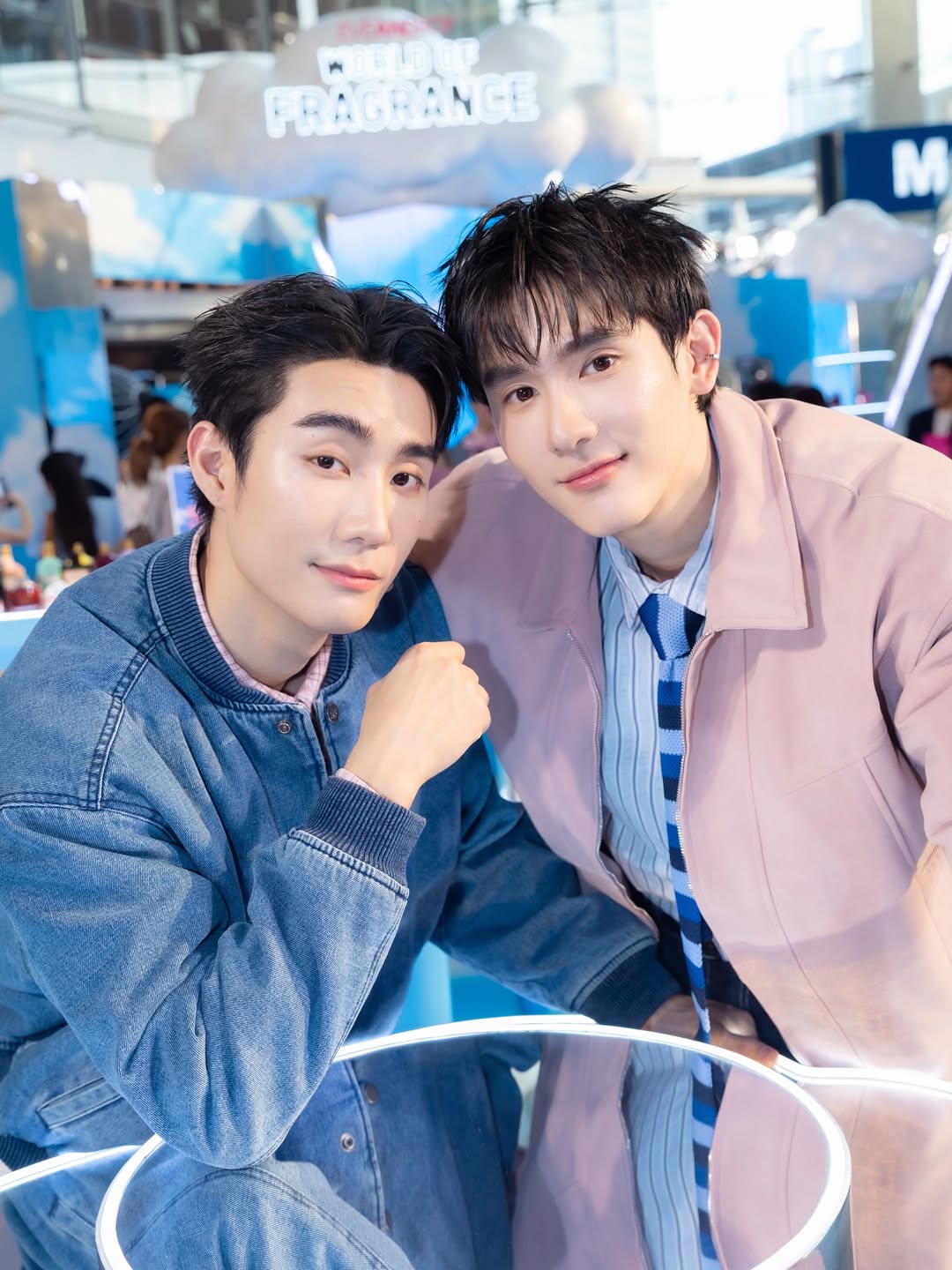 บุ๊ค - กษิดิ์เดช ปลูกผล