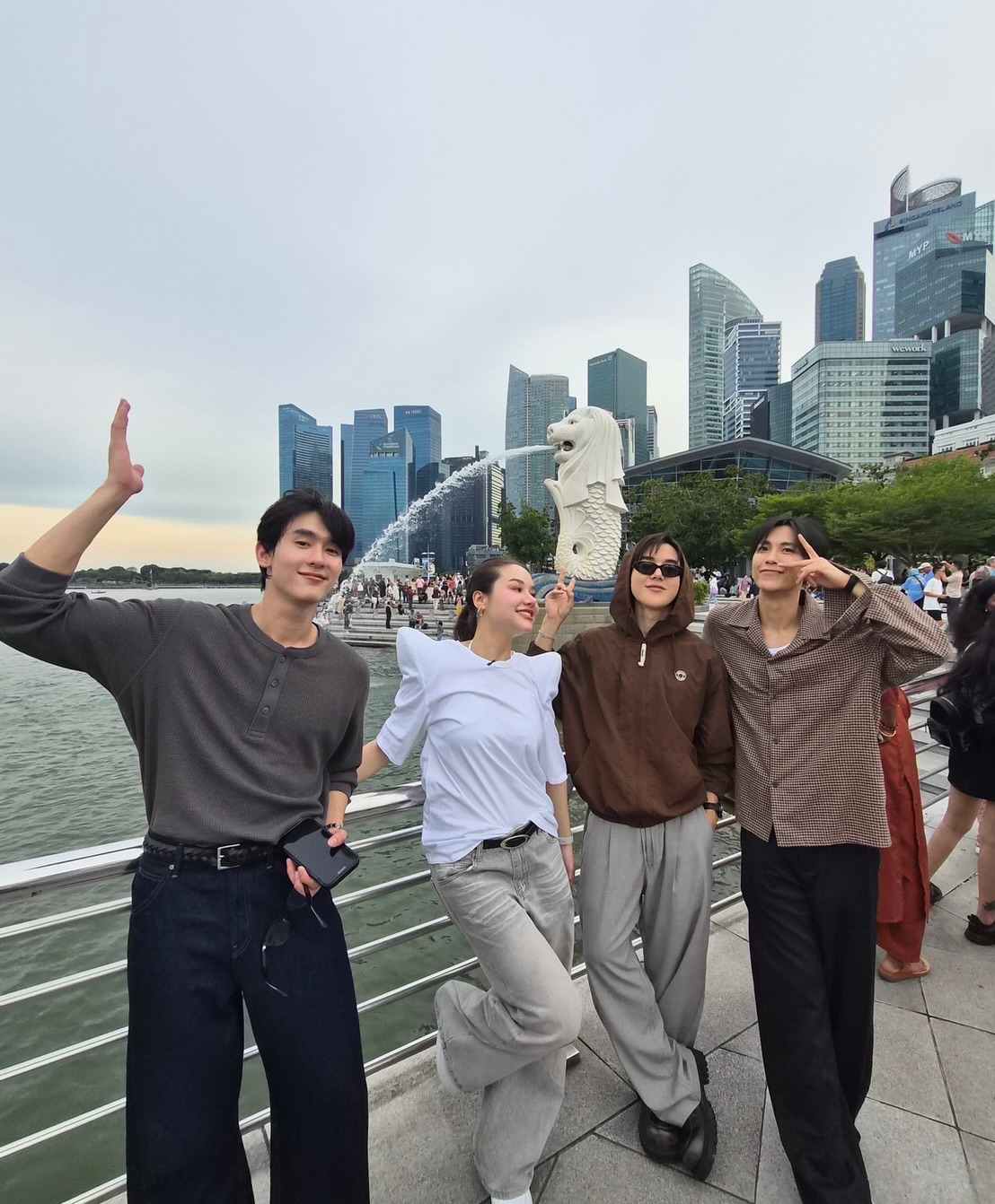 บุ๊ค - กษิดิ์เดช ปลูกผล