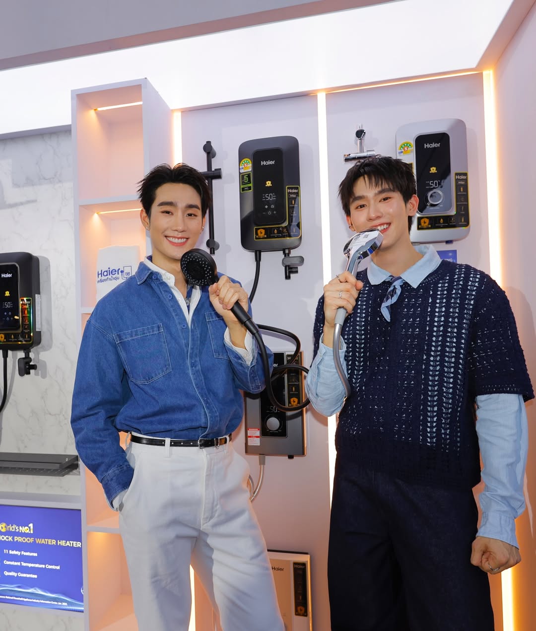 บุ๊ค - กษิดิ์เดช ปลูกผล