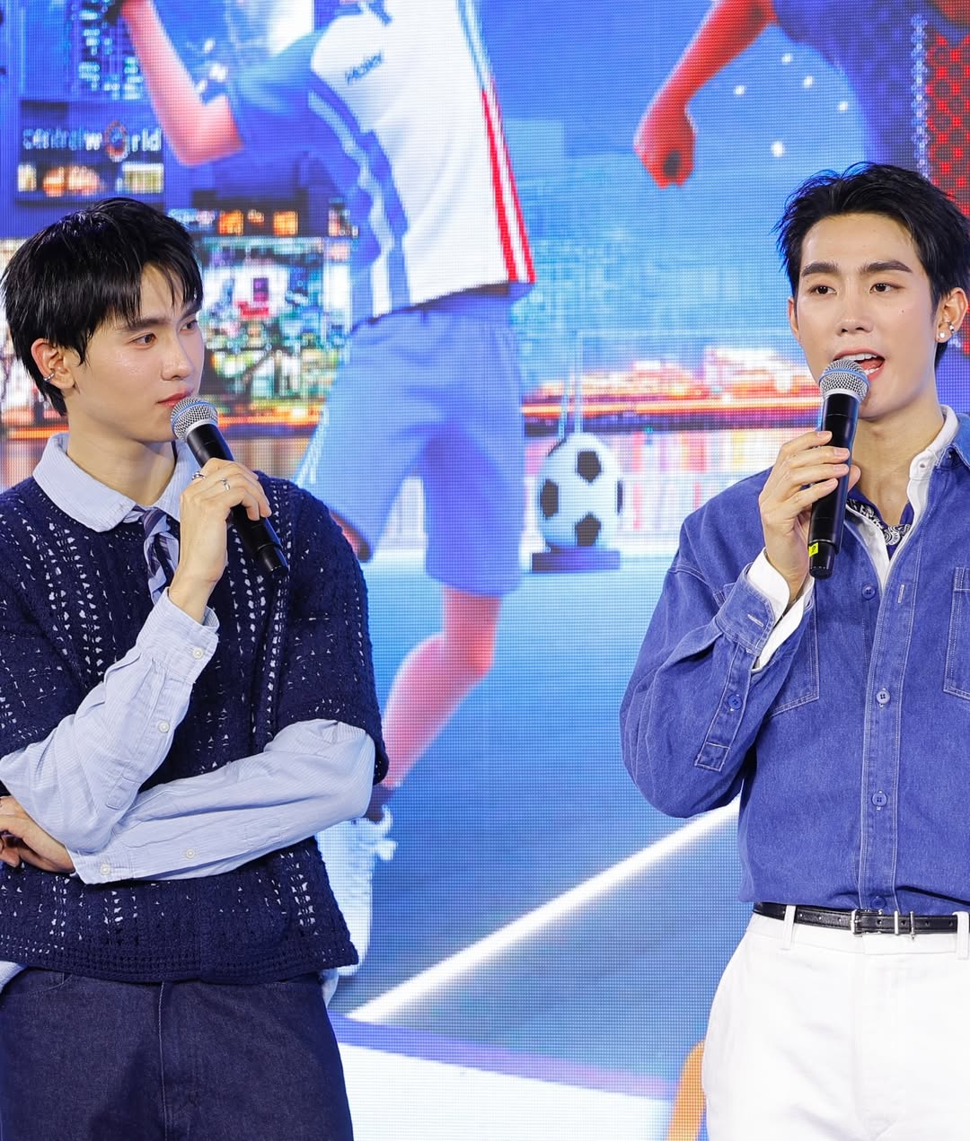 บุ๊ค - กษิดิ์เดช ปลูกผล