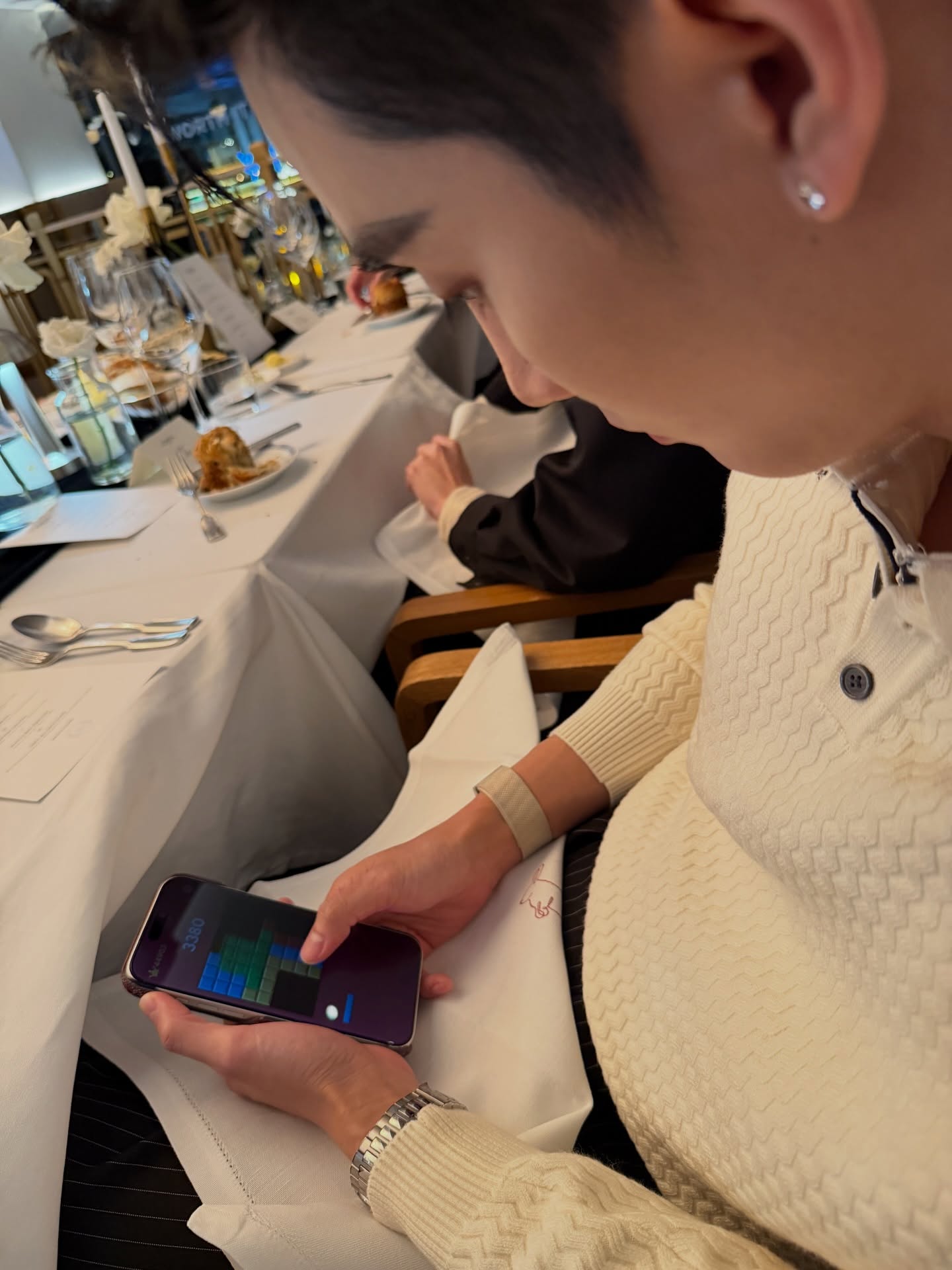 บุ๊ค - กษิดิ์เดช ปลูกผล