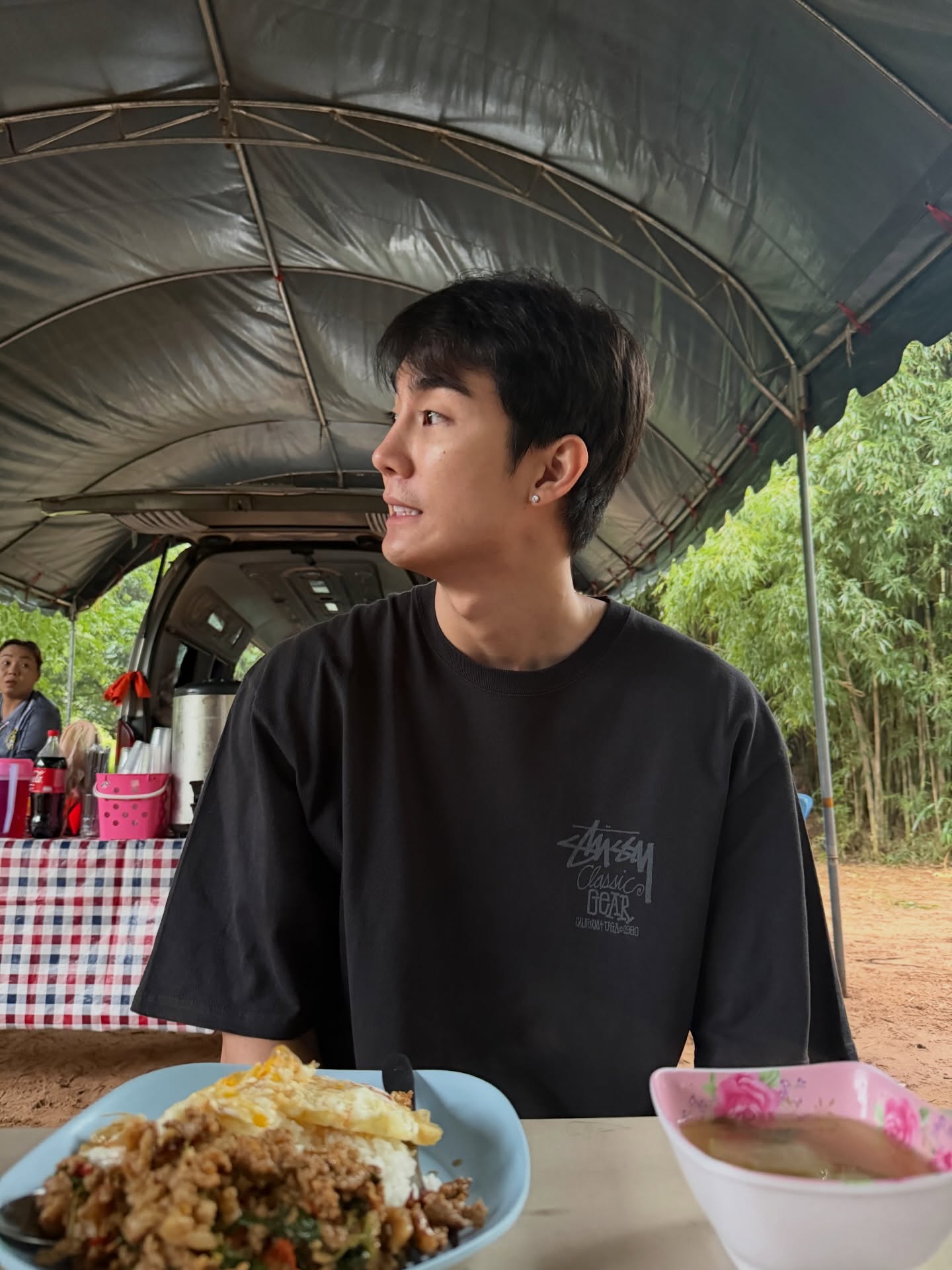 บุ๊ค - กษิดิ์เดช ปลูกผล