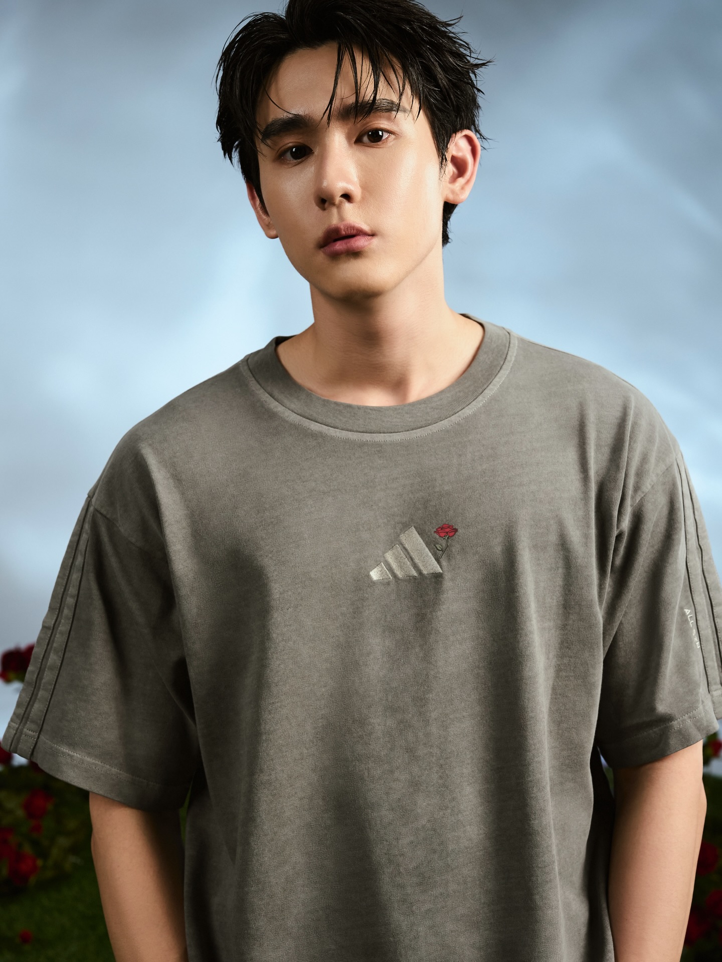 บุ๊ค - กษิดิ์เดช ปลูกผล