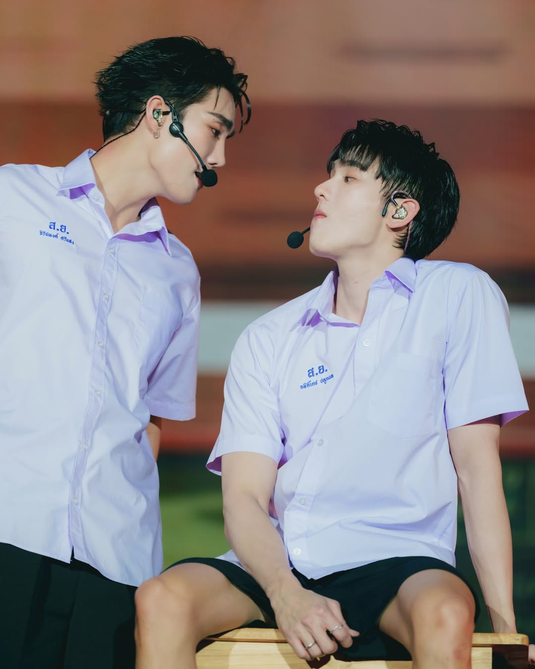 บุ๊ค - กษิดิ์เดช ปลูกผล