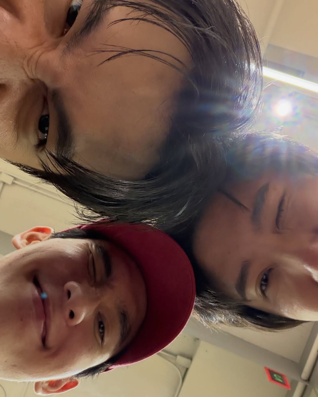 บุ๊ค - กษิดิ์เดช ปลูกผล