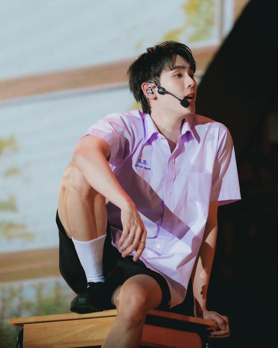 บุ๊ค - กษิดิ์เดช ปลูกผล