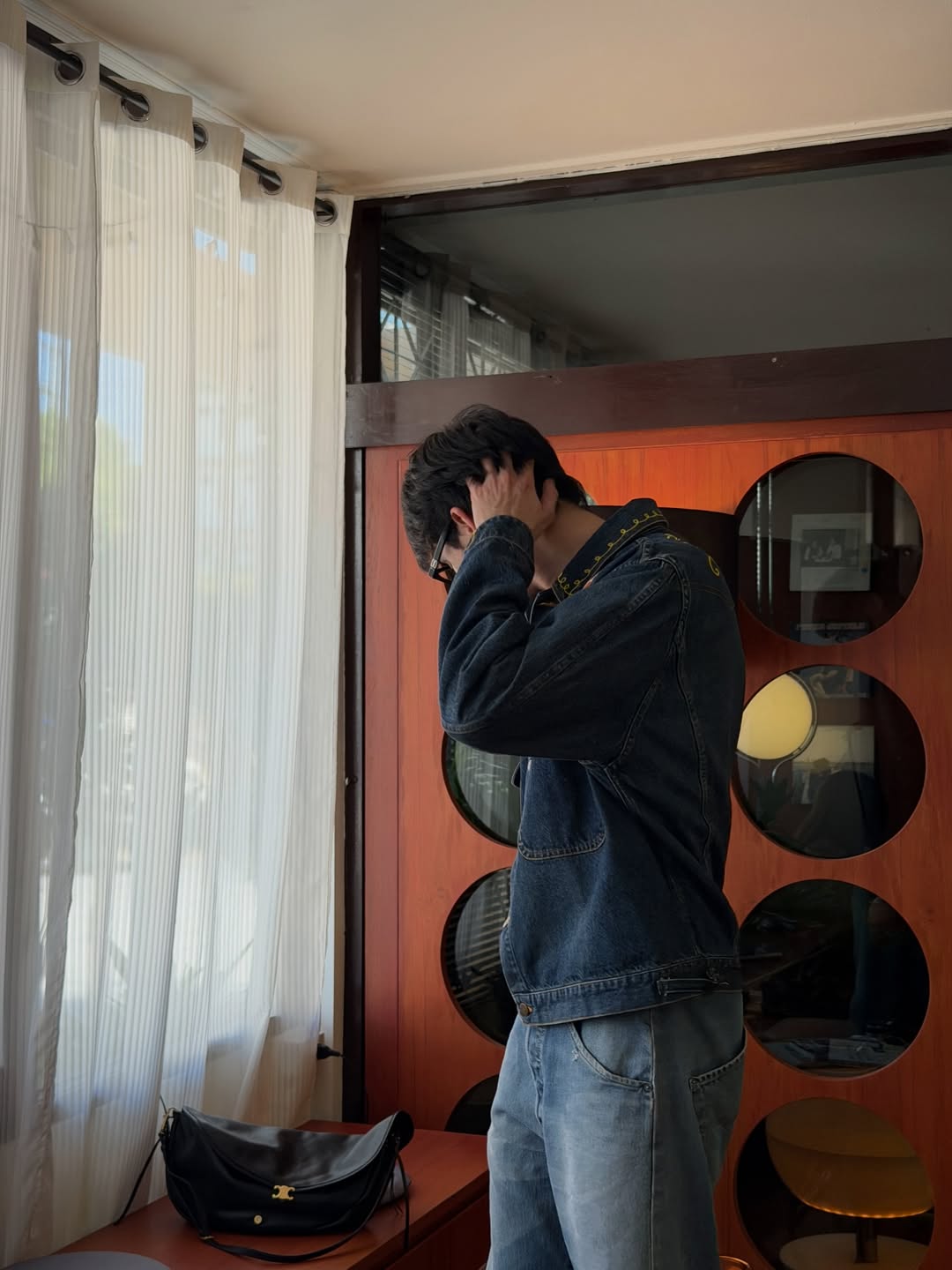 บุ๊ค - กษิดิ์เดช ปลูกผล