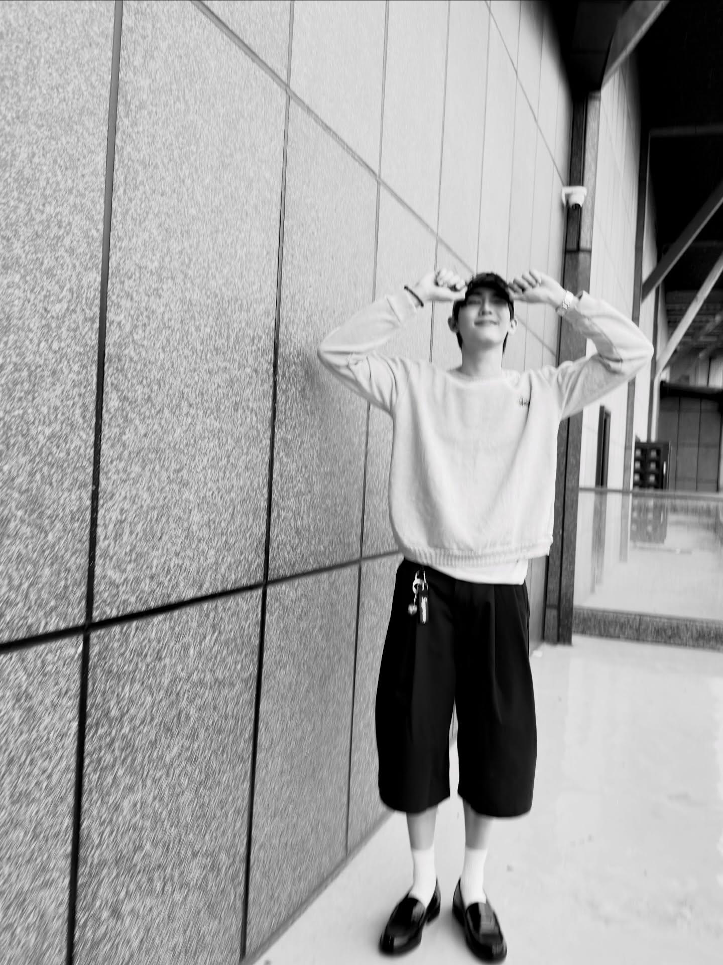 บุ๊ค - กษิดิ์เดช ปลูกผล