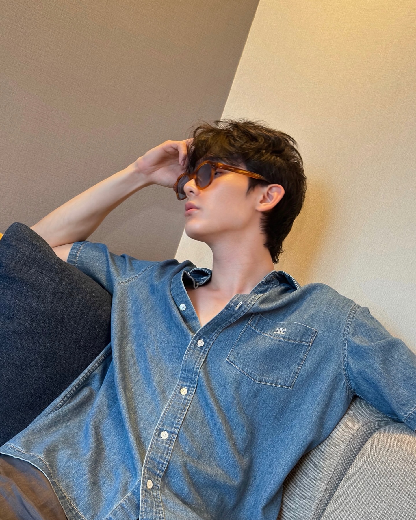 บุ๊ค - กษิดิ์เดช ปลูกผล