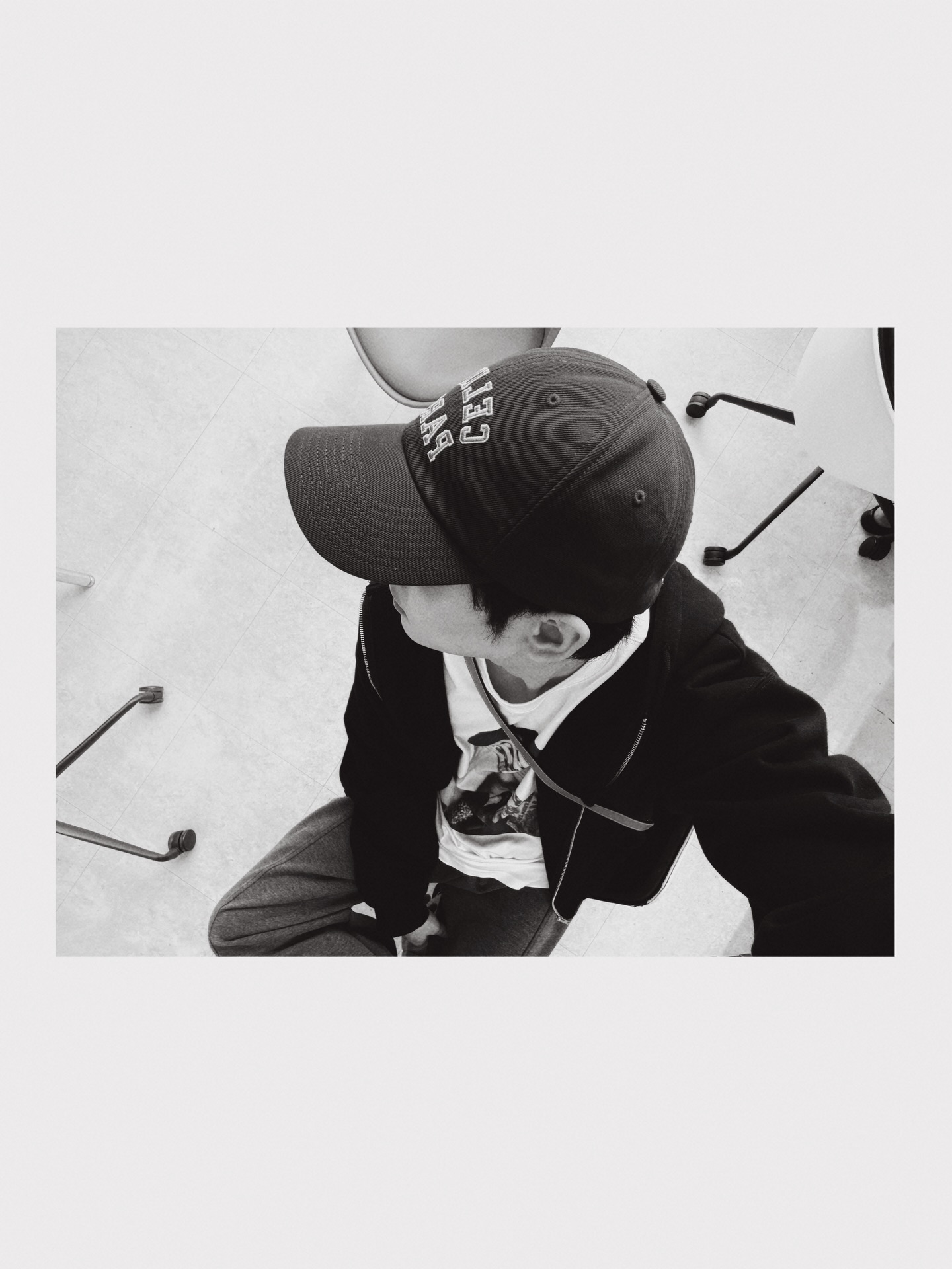 บุ๊ค - กษิดิ์เดช ปลูกผล