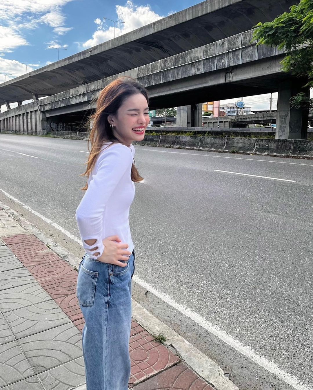 แอลลี่ - อชิรญา นิติพน