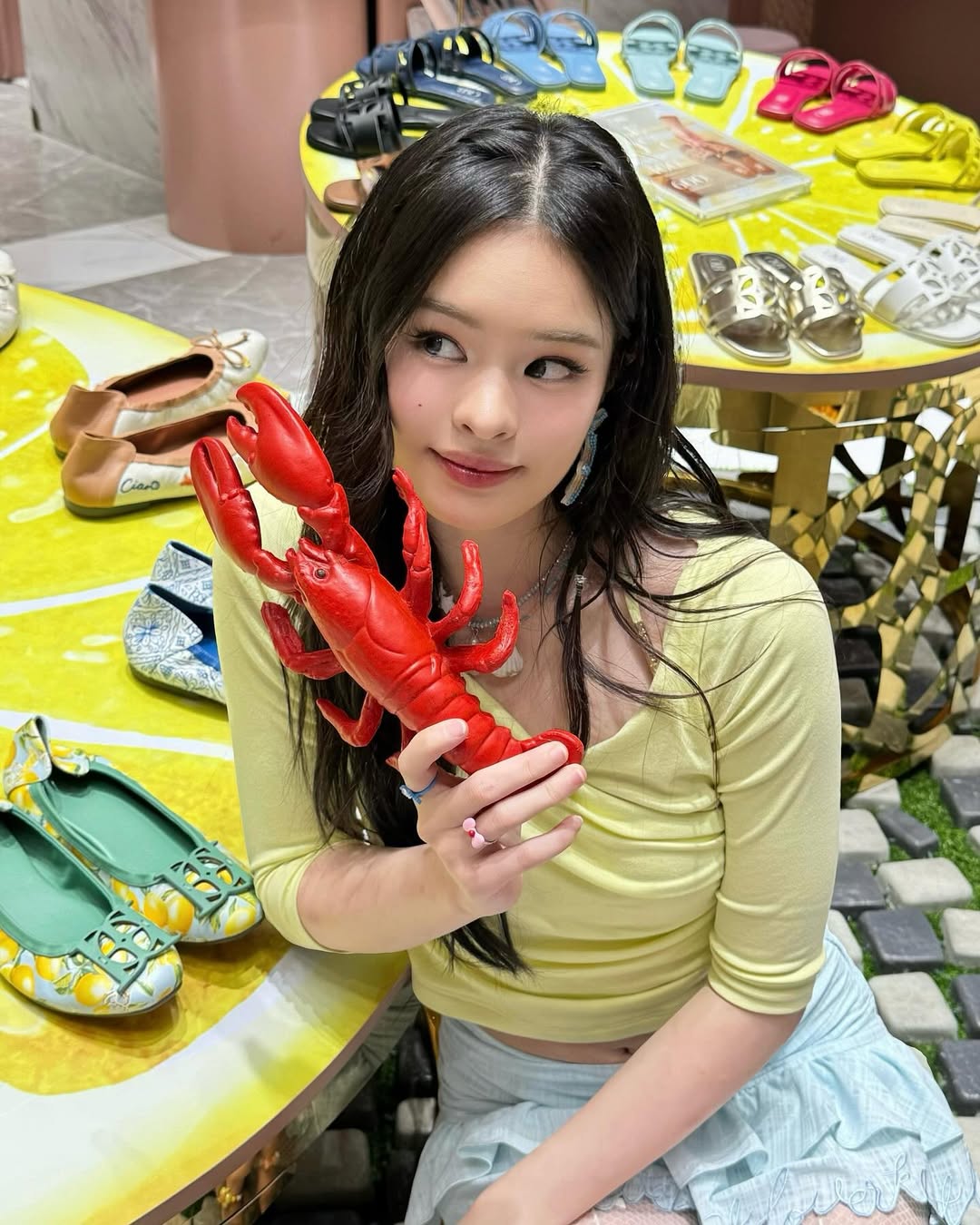 แอลลี่ - อชิรญา นิติพน
