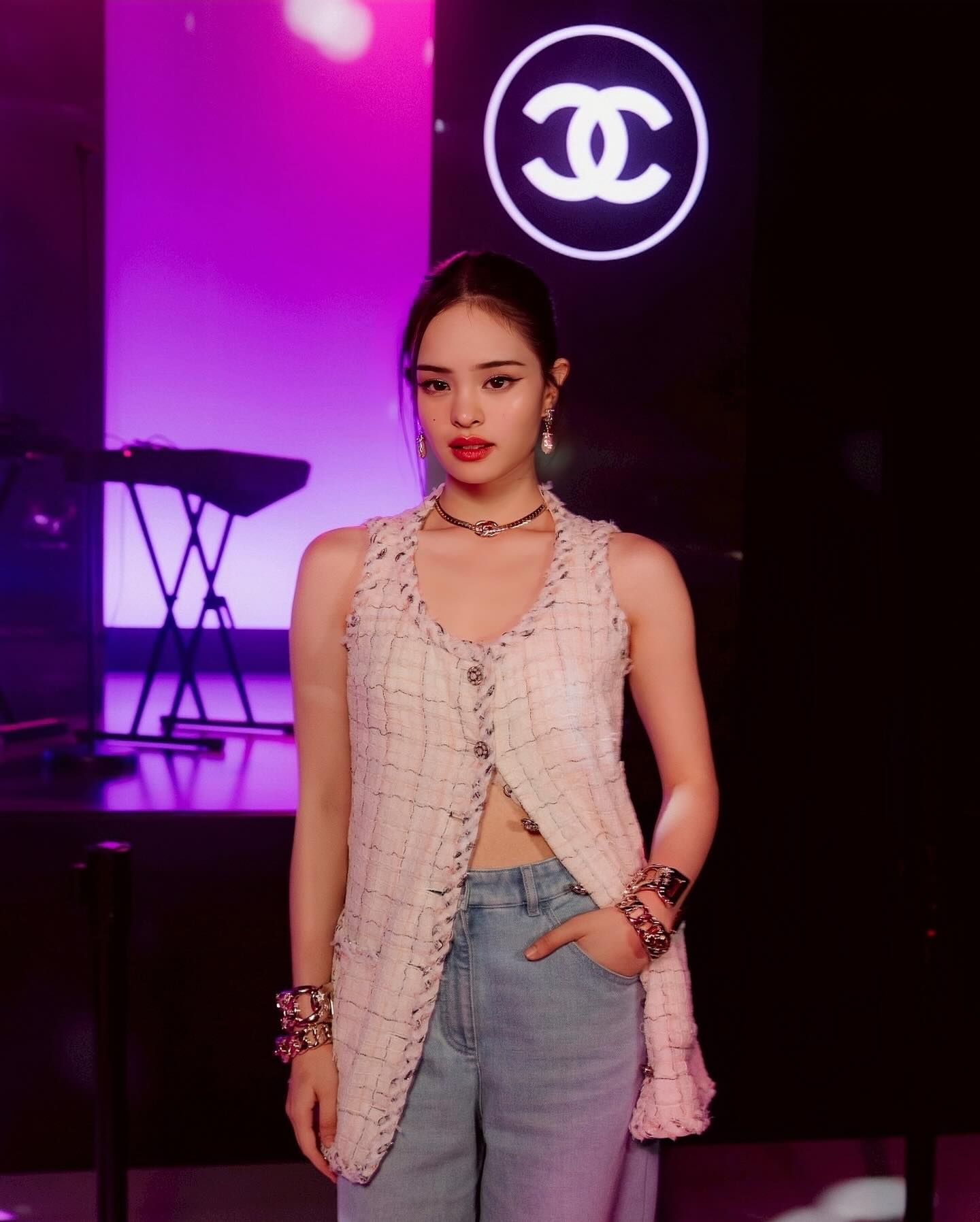 แอลลี่ - อชิรญา นิติพน