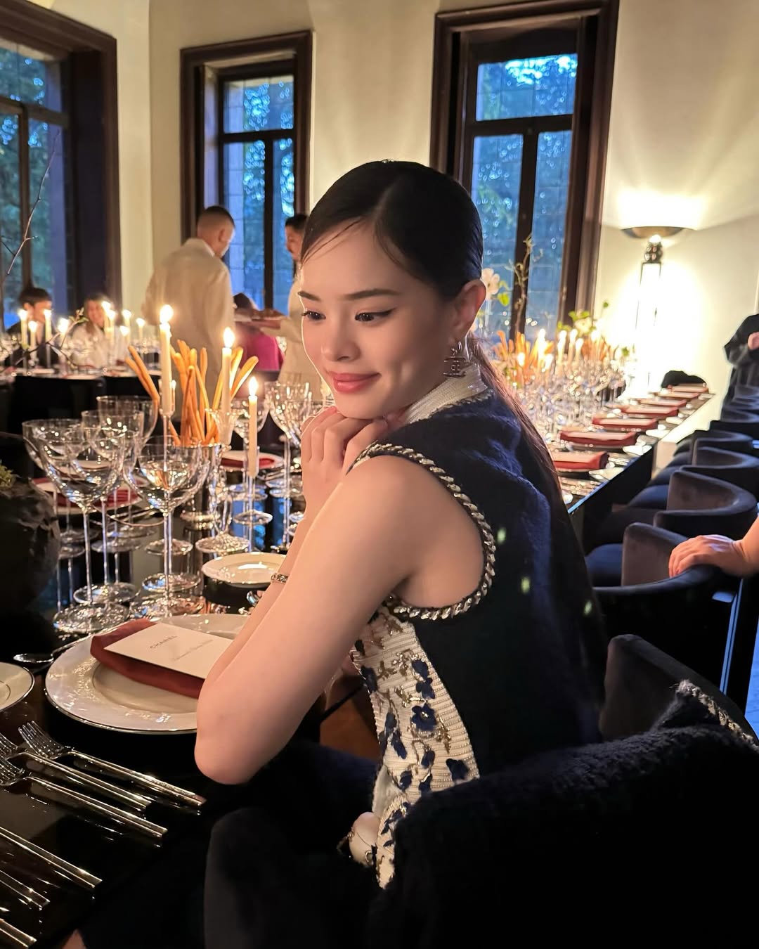 แอลลี่ - อชิรญา นิติพน