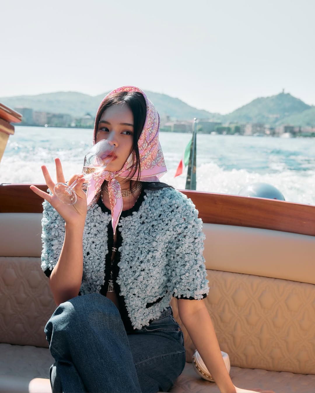 แอลลี่ - อชิรญา นิติพน