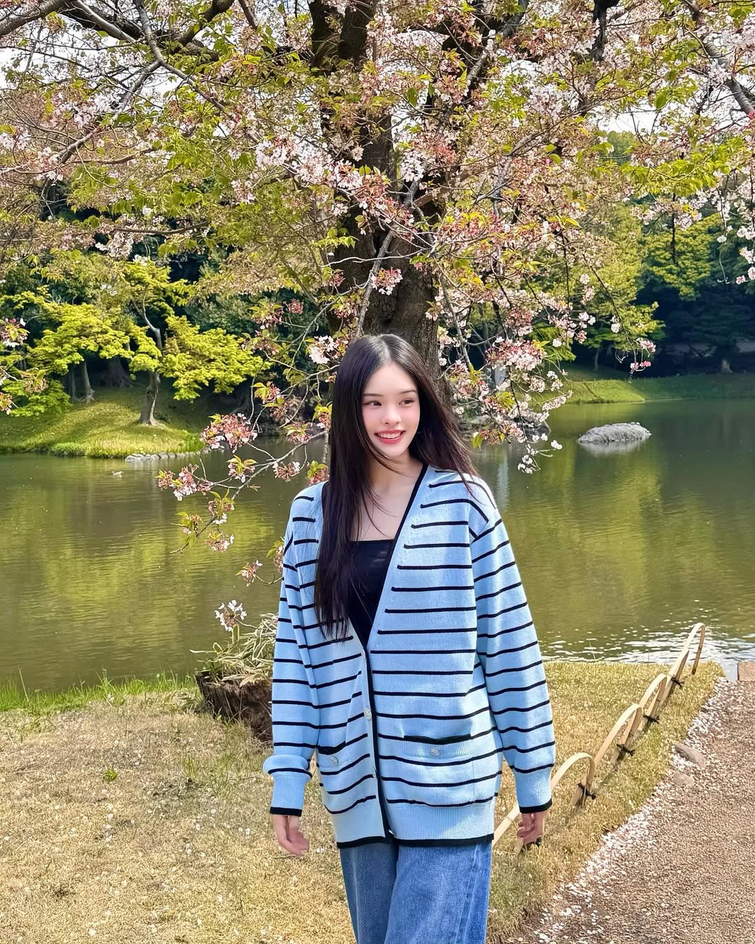 แอลลี่ - อชิรญา นิติพน